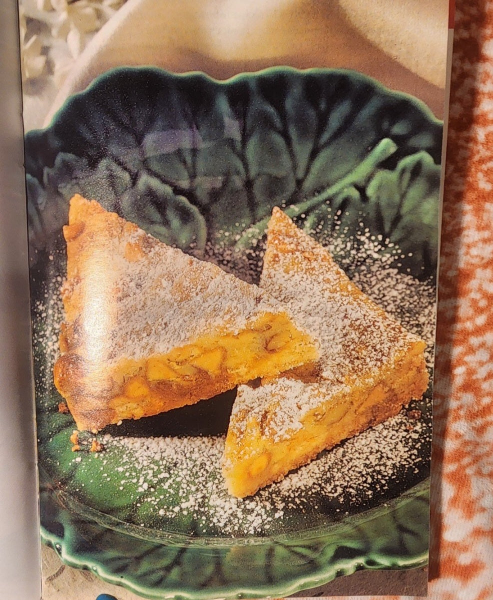 Hershey's Best-Loved Recipes Publications International PB, Cookbook