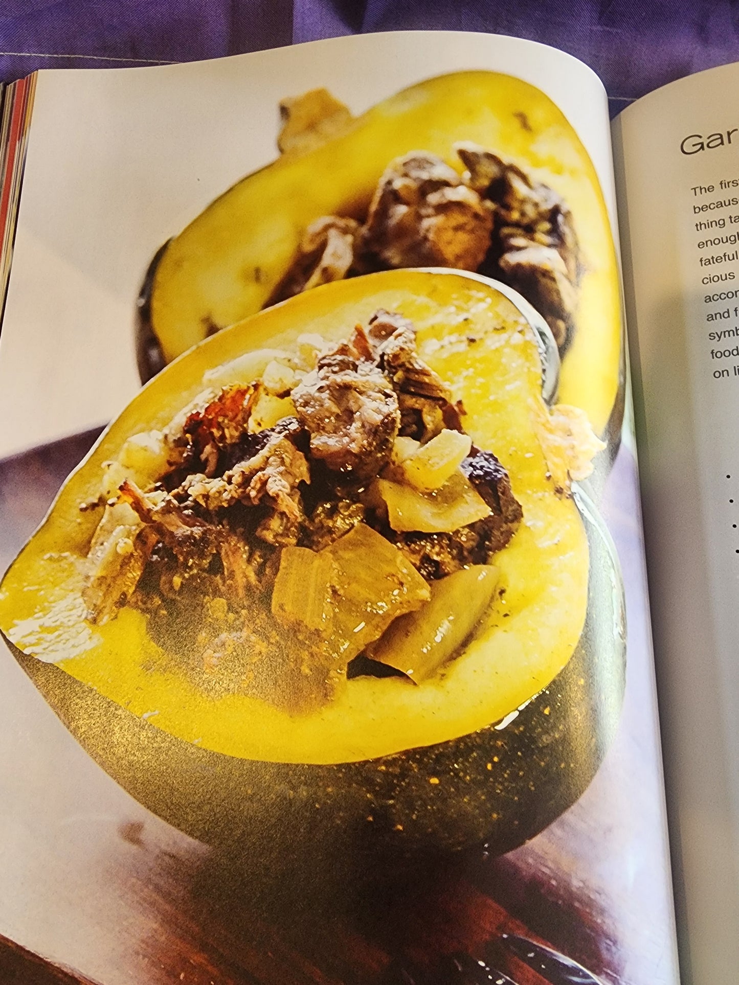 Everyday paleo Cookbook. Full of delicious recepies for the paleo lifestyle