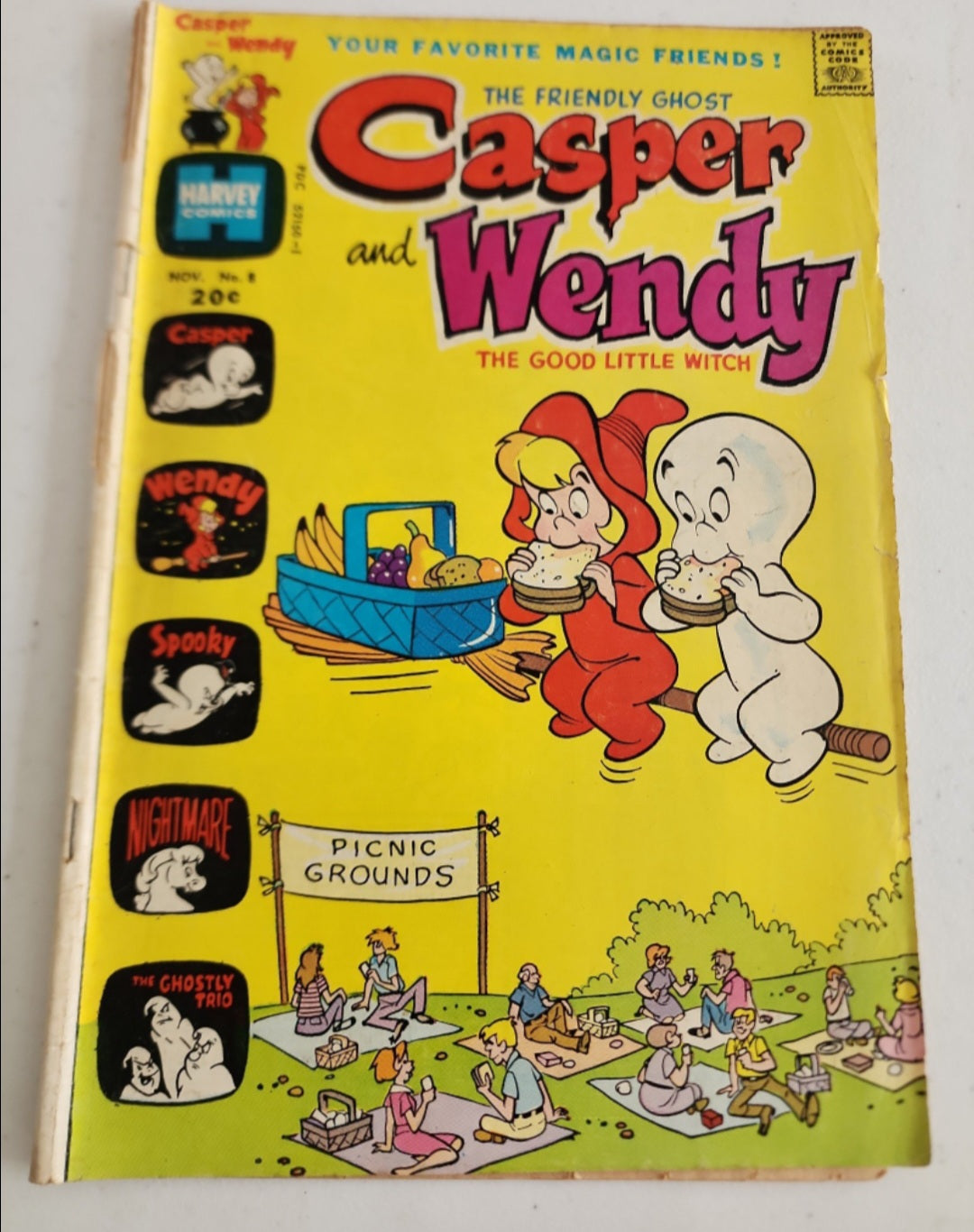 Casper the Friendly Ghost and Wendy the Good Little Witch Issue 8 November 197