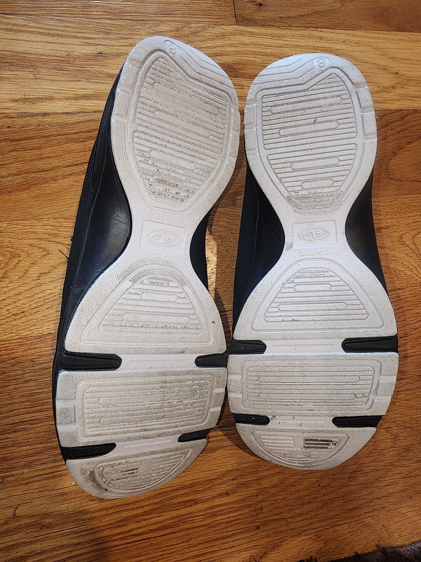 Athletic Works Women's Essential Slip On Athletic Shoe 8