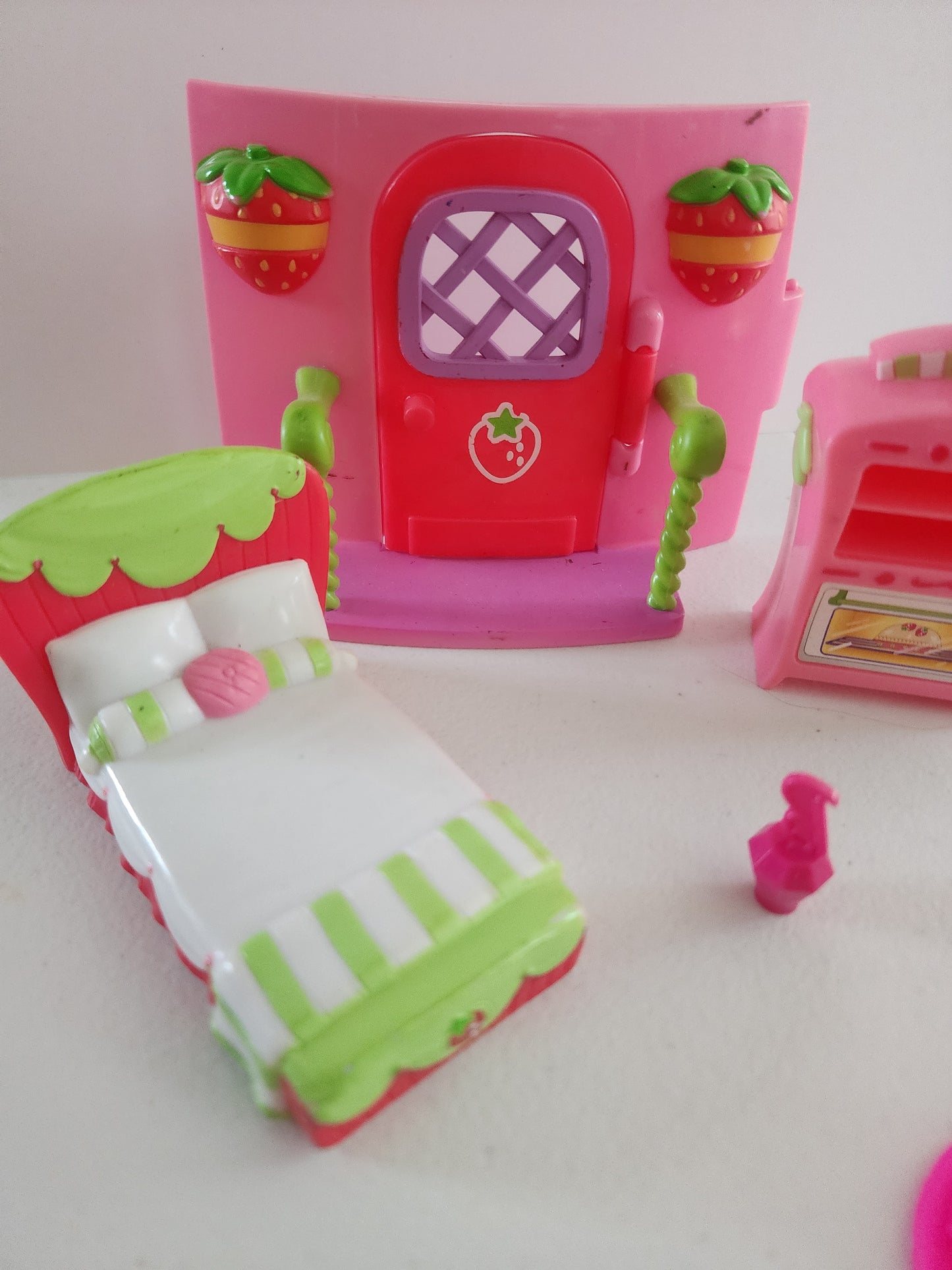 Strawberry Shortcake Doll & Dog Sugar Woofer Figure with Accessories.