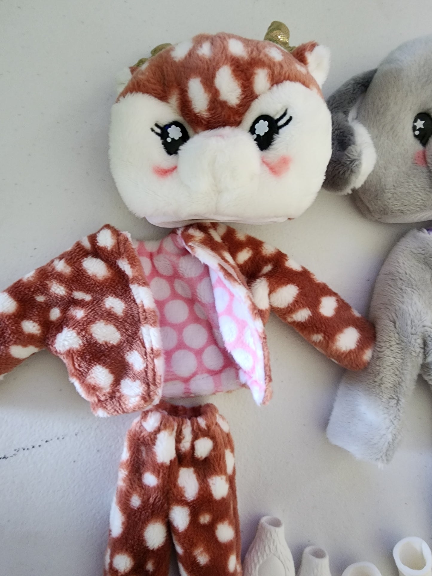 Mattel Barbie Cutie Reveal Doll Husky Head 3 costumes