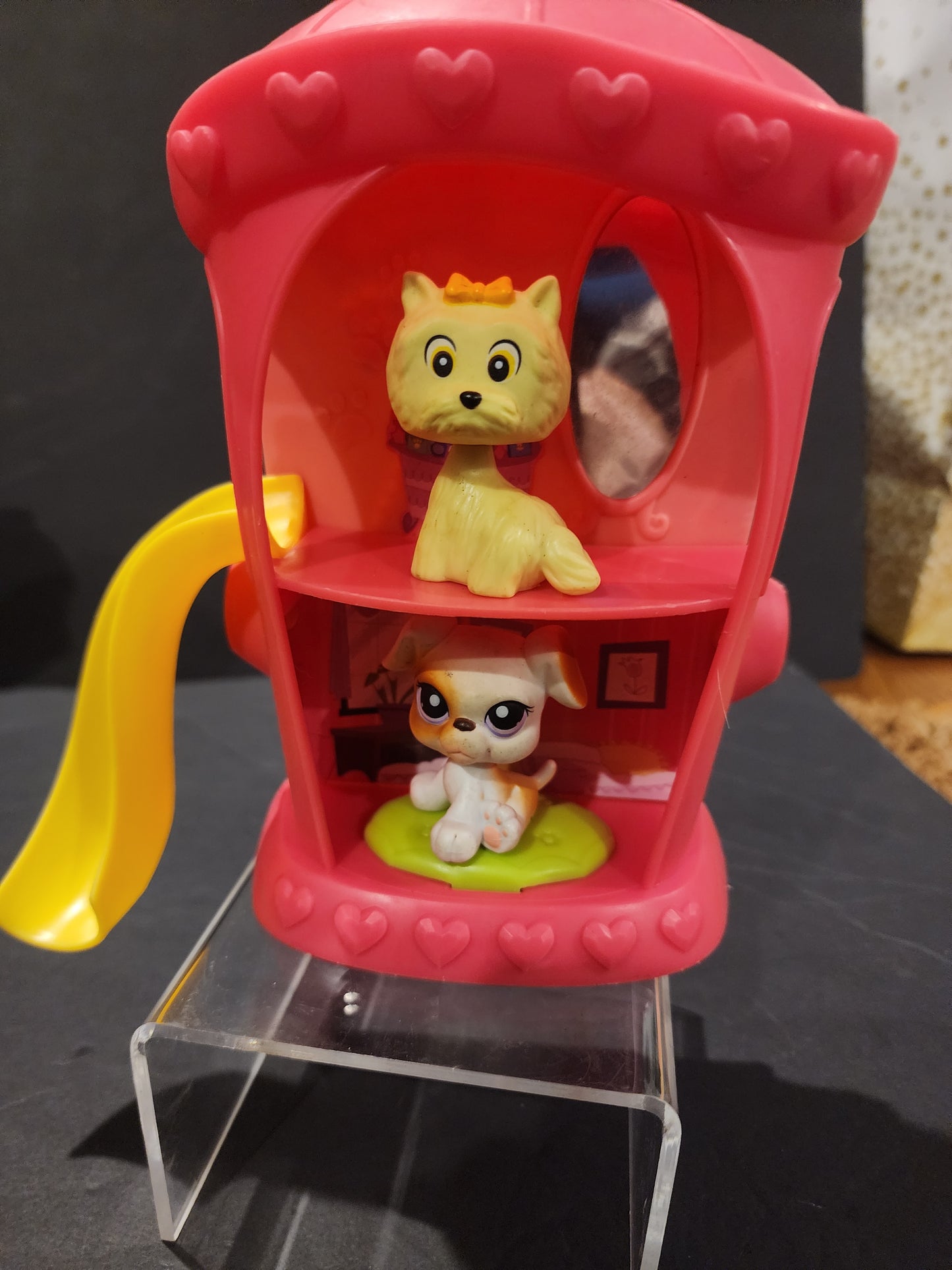 Littlest Pet Shop Hydrant Hangout playset and two dogs