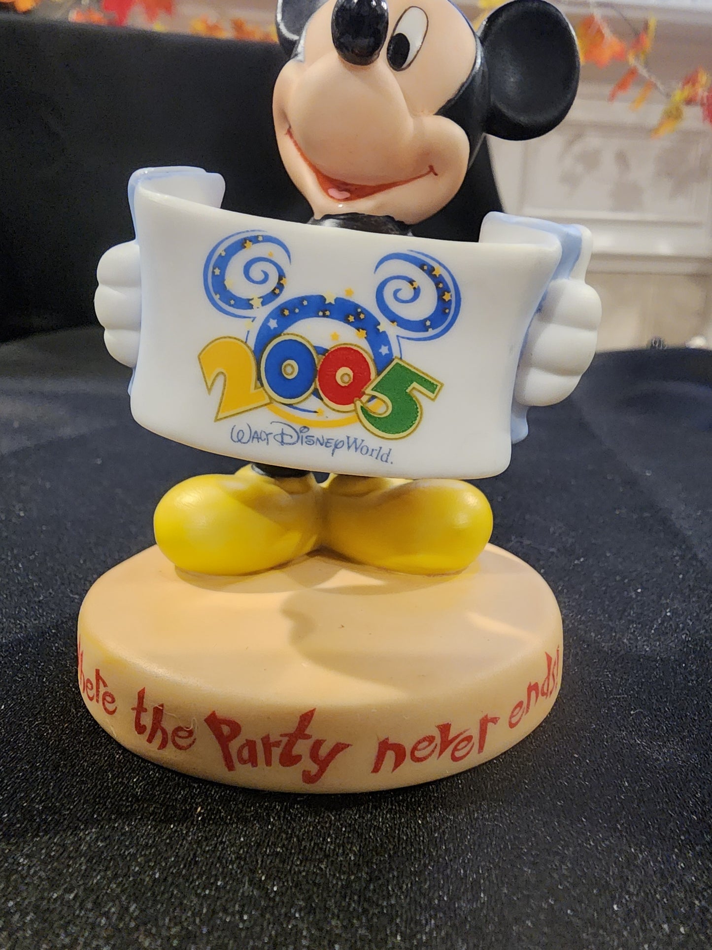 WALT DISNEY WORLD 2005 MICKEY MOUSE BISQUE FIGURINE WHERE THE PARTY NEVER ENDS!