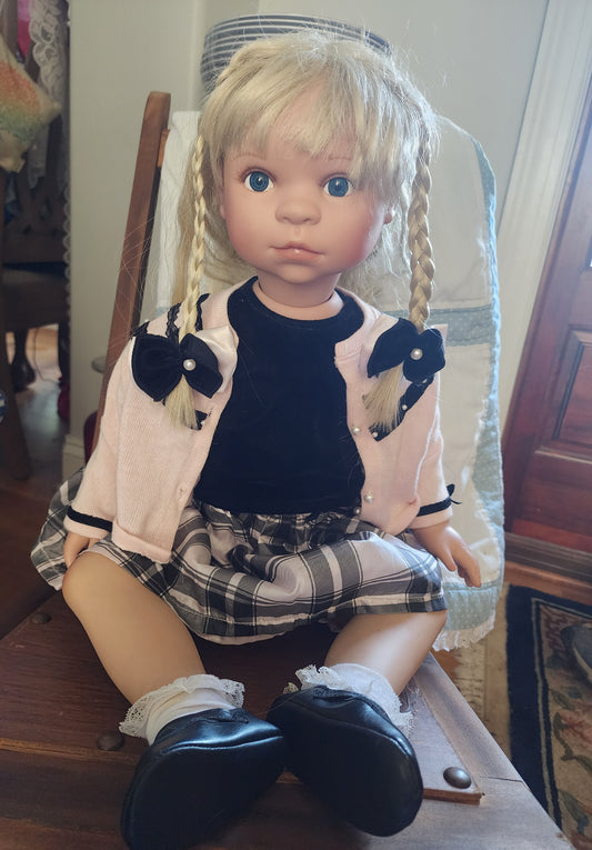 Denise McMillan Vinyl And Cloth 25" Doll AEL 2007 Blonde Hair Blue Eyes