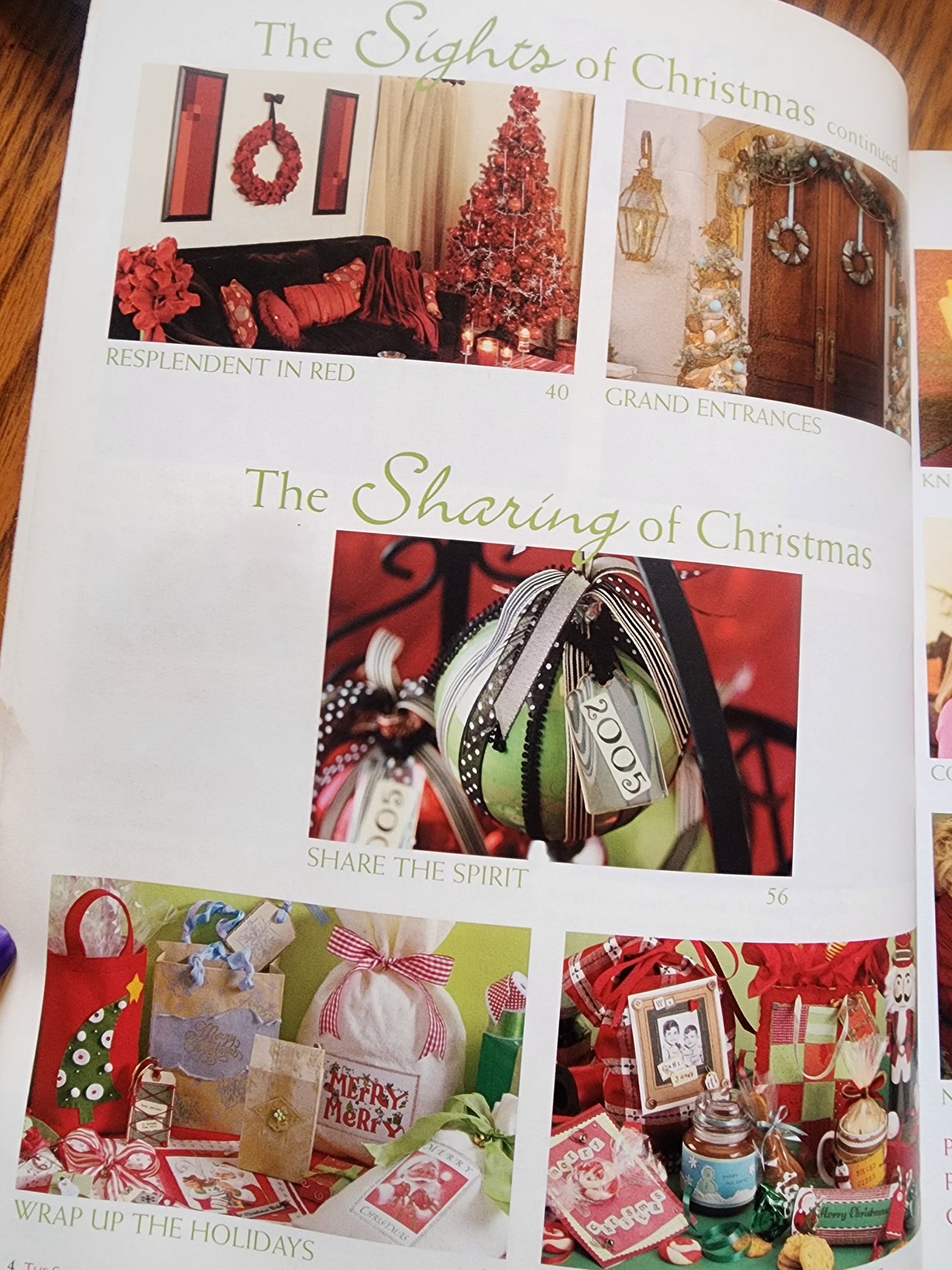 The Spirit of Christmas Creative Holiday Ideas by Leisure Arts 2005