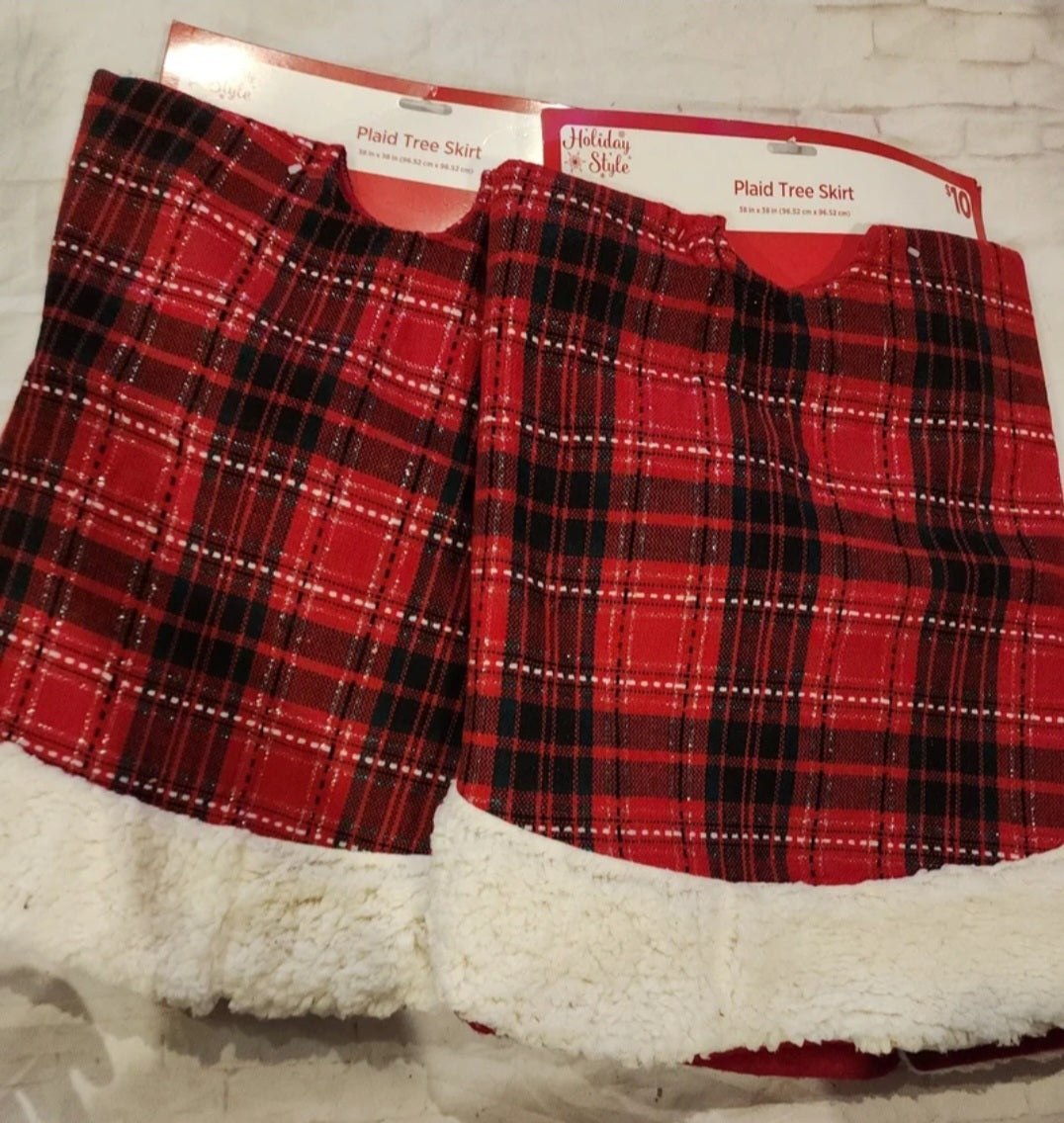 LOT of 2 Red Black Plaid Christmas Tree
Skirts 38" Faux Fur Sherpa Trim Holiday