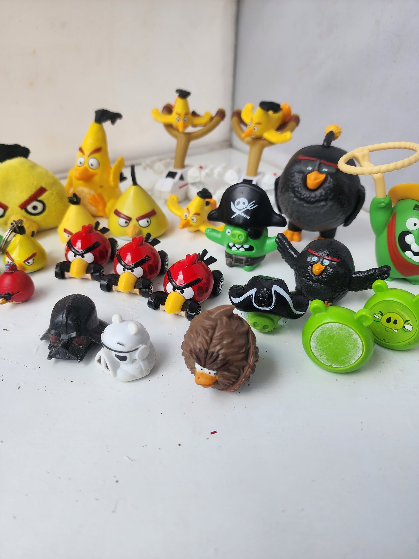 30-Piece Angry Birds Toy Set with Shooters & Vehicles