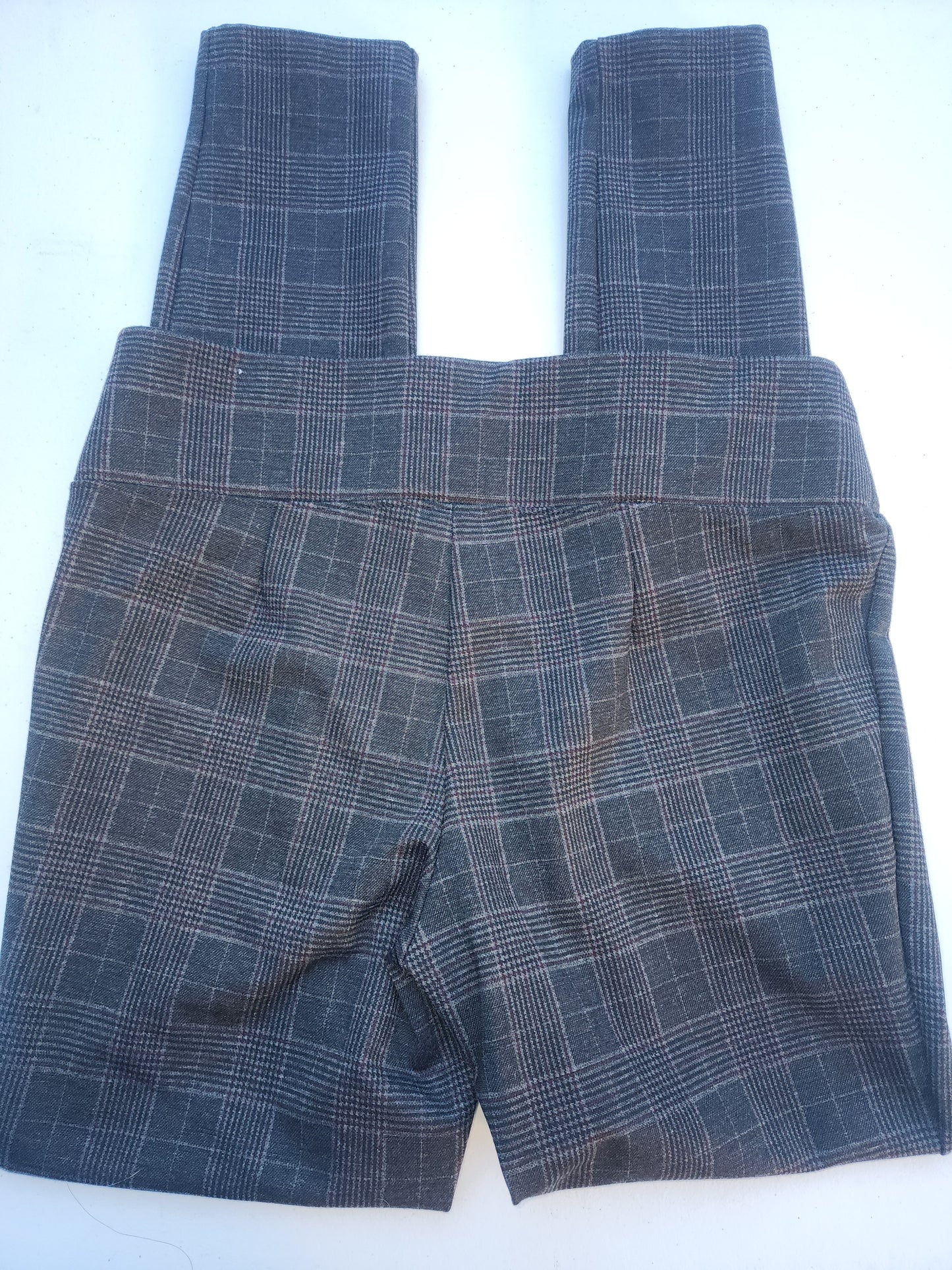 D. JEANS Women’s gray plaid stretch Pants size 10