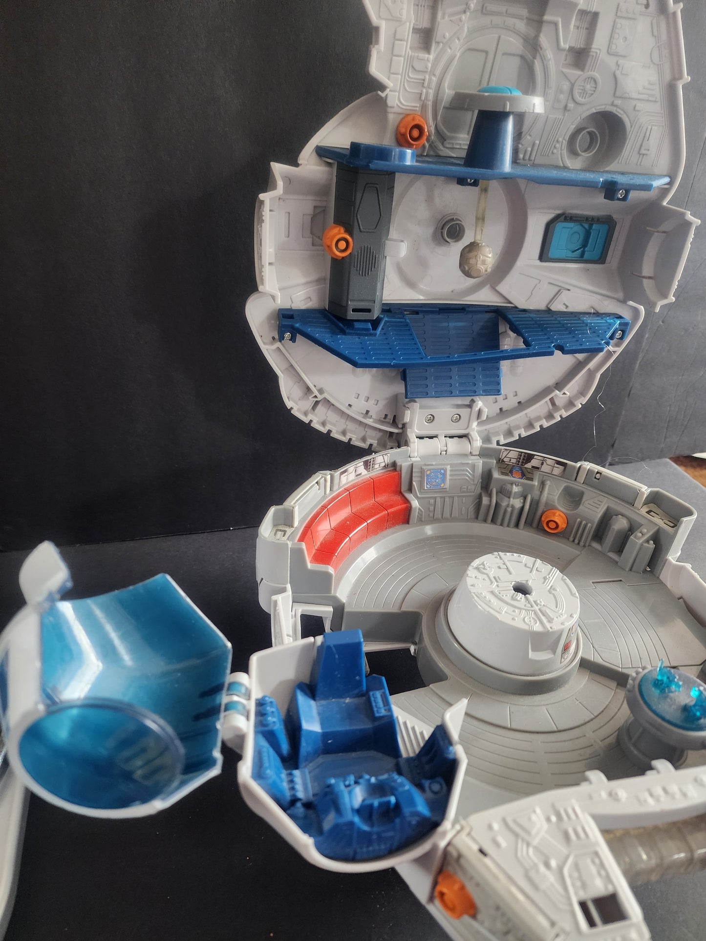 2011 Hasbro Playskool Star Wars Galactic Heroes Millennium Falcon Playset Ship