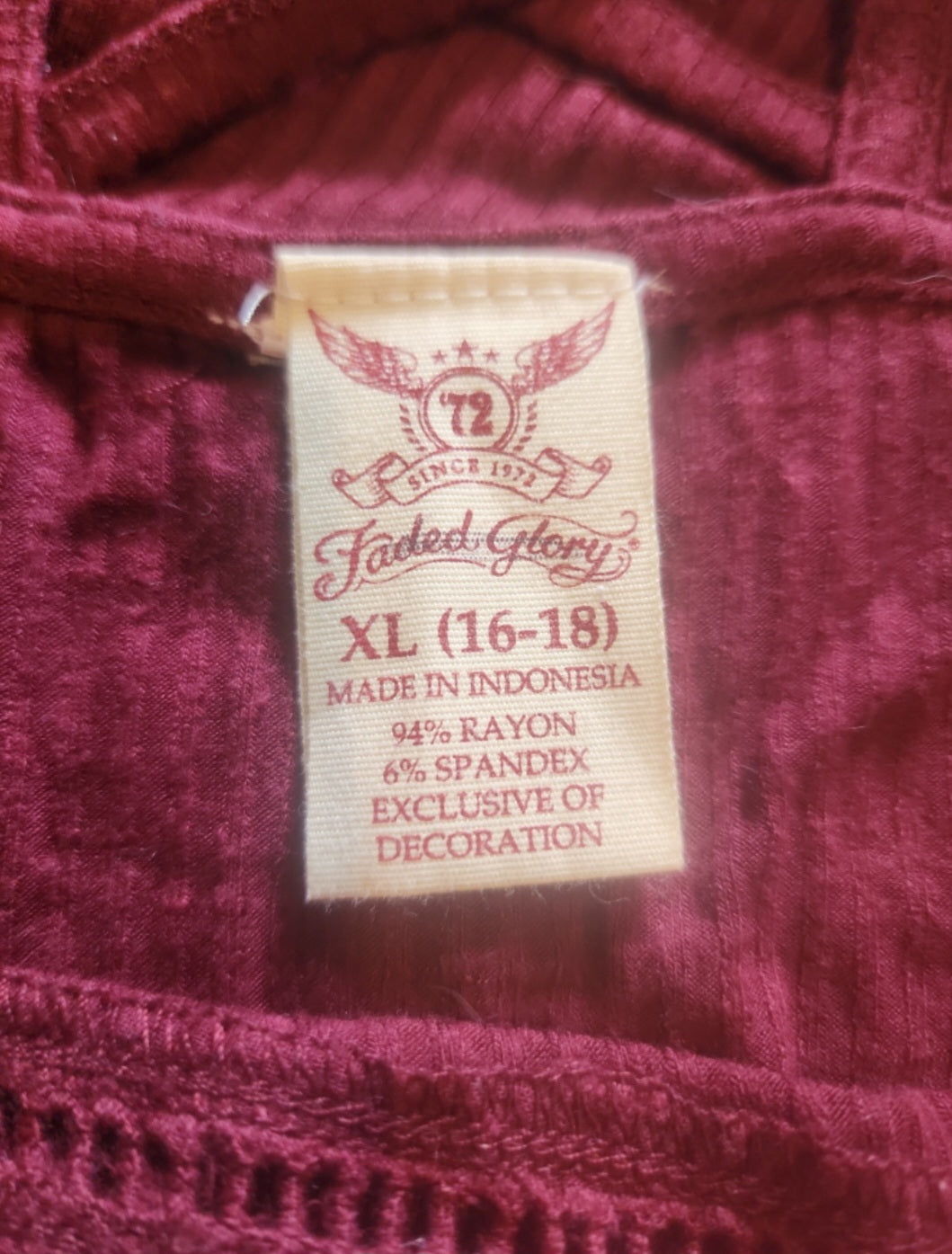 Faded Glory Women's XL 16-18 Sleeveless  Stretch Tank Top with lace an top