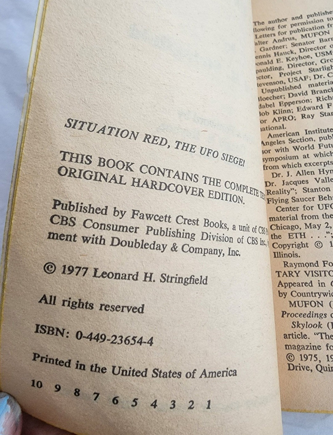 Encounters Situation Red, the UFO Siege! PB 
Book by Leonard H. Stringfield