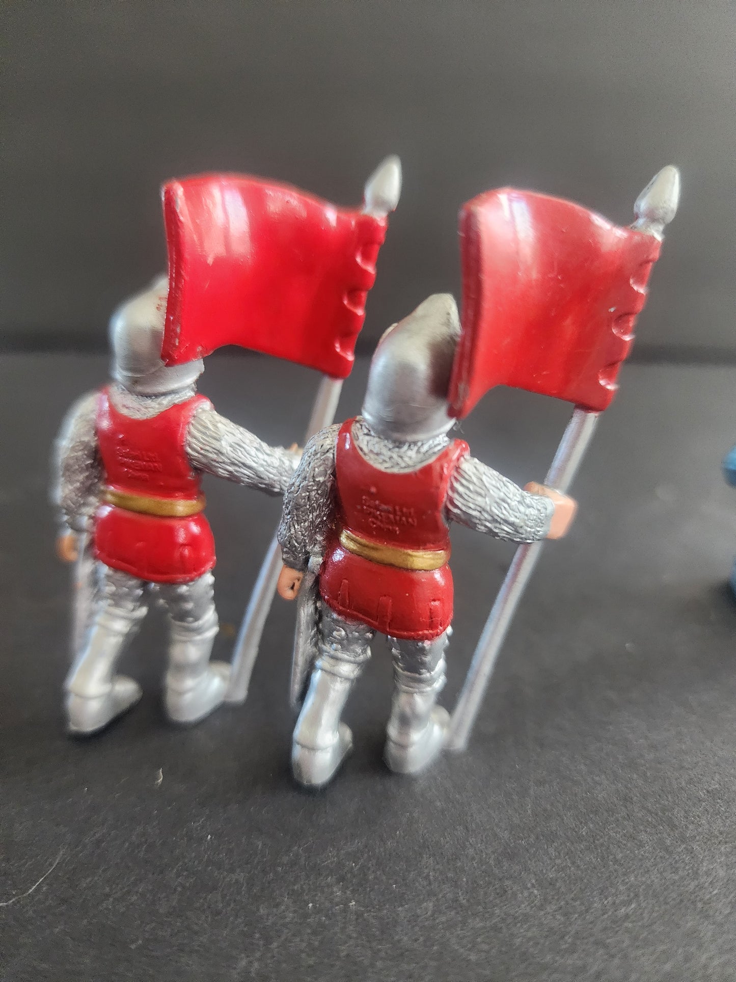 Lot of 6 Knights contains 2 Fisher-Price Imaginext Knight Brigade Figures -