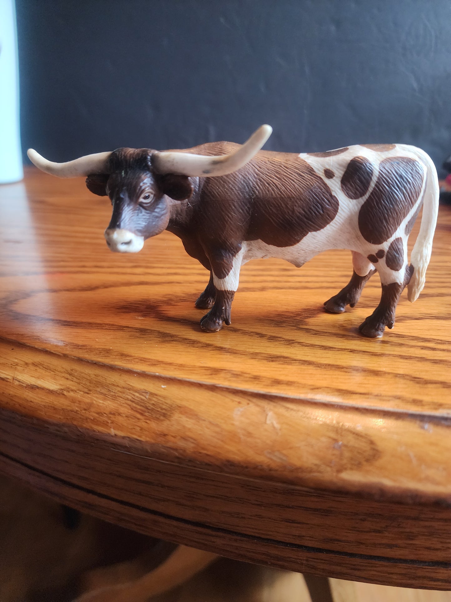 2002 Schleich Texas Longhorn Bull Cow Retired Animal Figure. 6" long