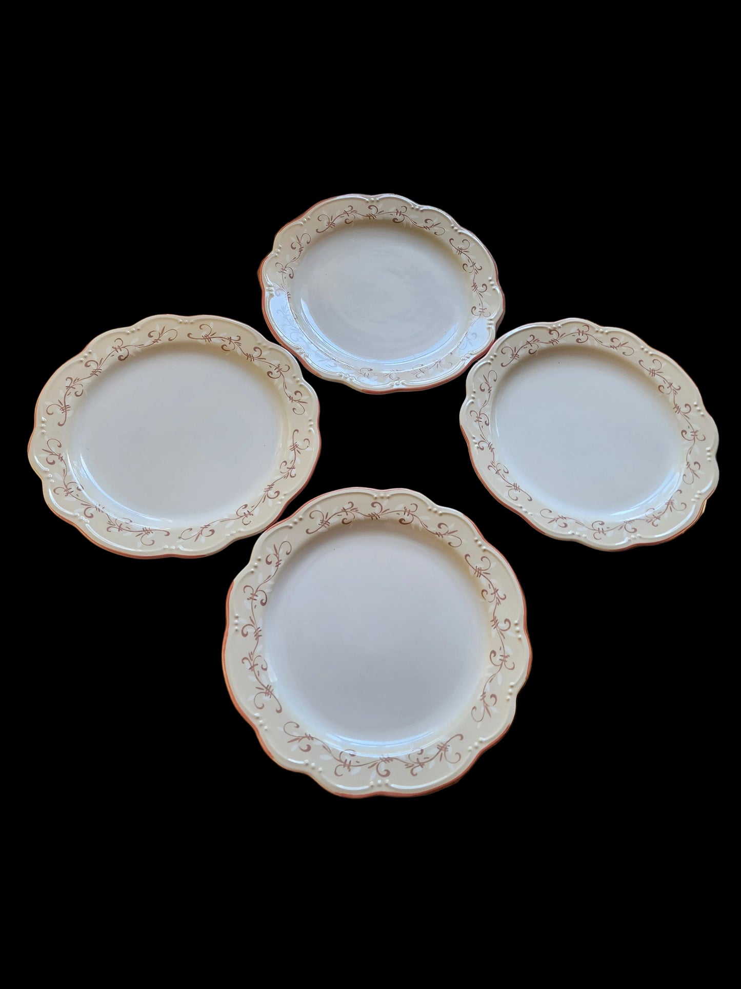 Pfaltzgraff Victoria Park Dinner Plates - Set of 4 - Scalloped Edge Cream & Pink Floral