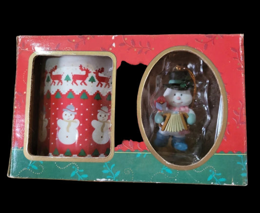 Christmas Traditions Snowman
Accordion Ornament & Ceramic Mug Set New In Box
