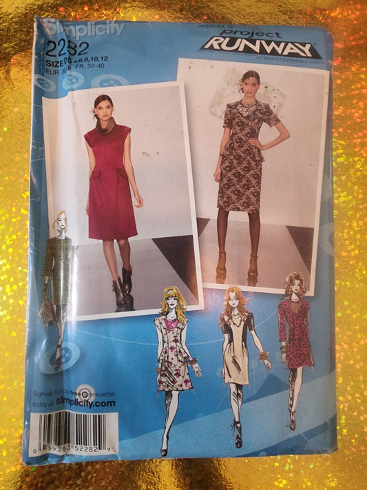 SIMPLICITY 2282 MISSES' SIZE 4-12 DRESS, FUR COLLAR, BIB NECKLACE SEWING PATTERN