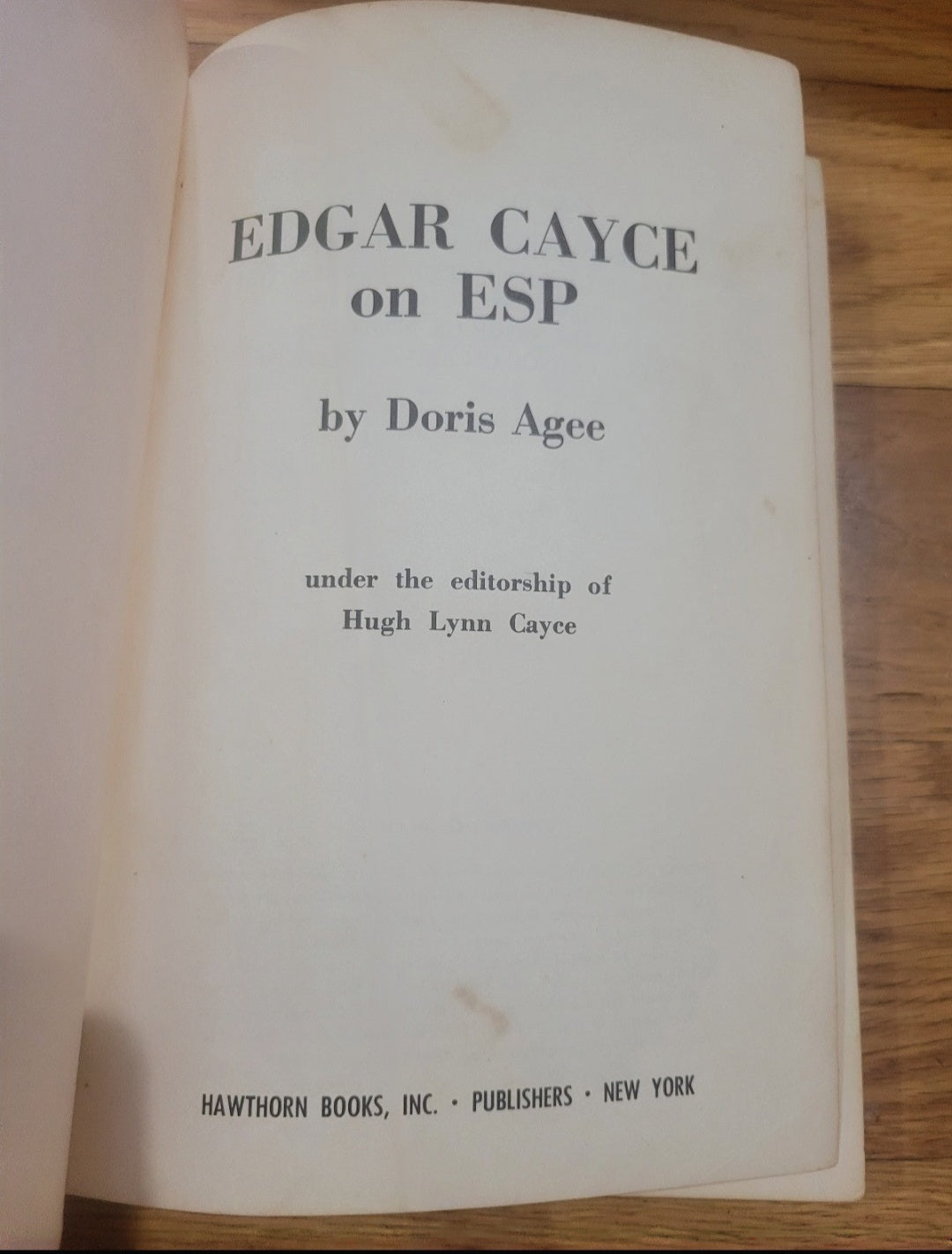 Dreams your magic mirror interpertations of Edgar Cayce by Elsie Sechrist  book
