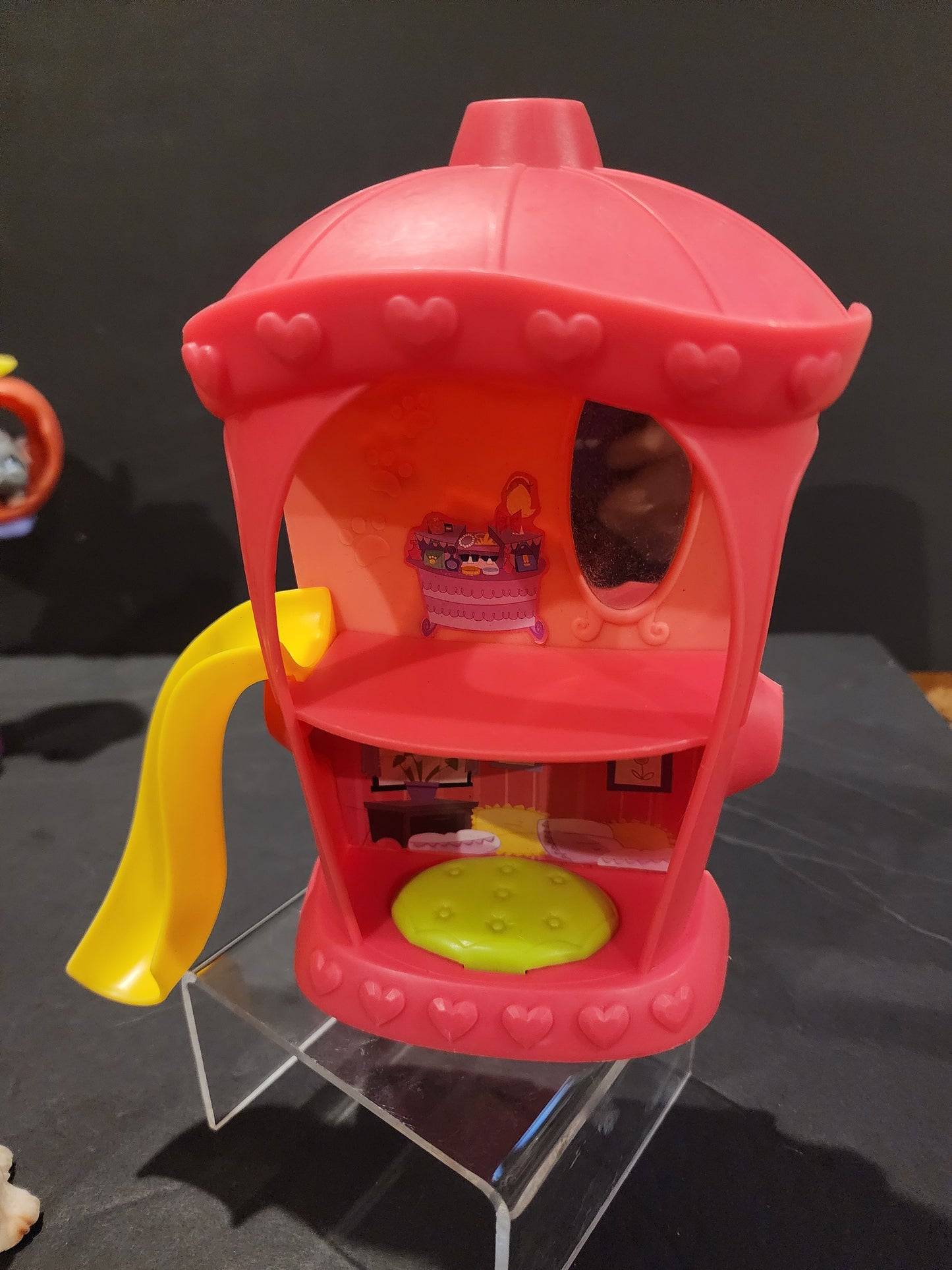 Littlest Pet Shop Hydrant Hangout playset and two dogs