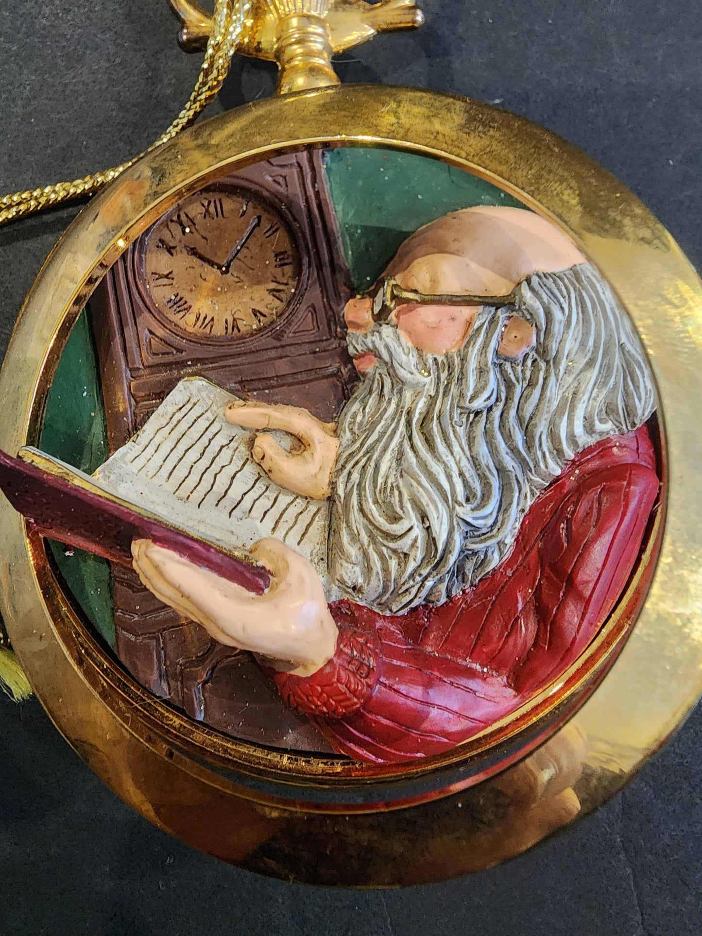 Depatment 56 Christmas Time Santa Reading Inside Pocket Watch Ornament 3D
