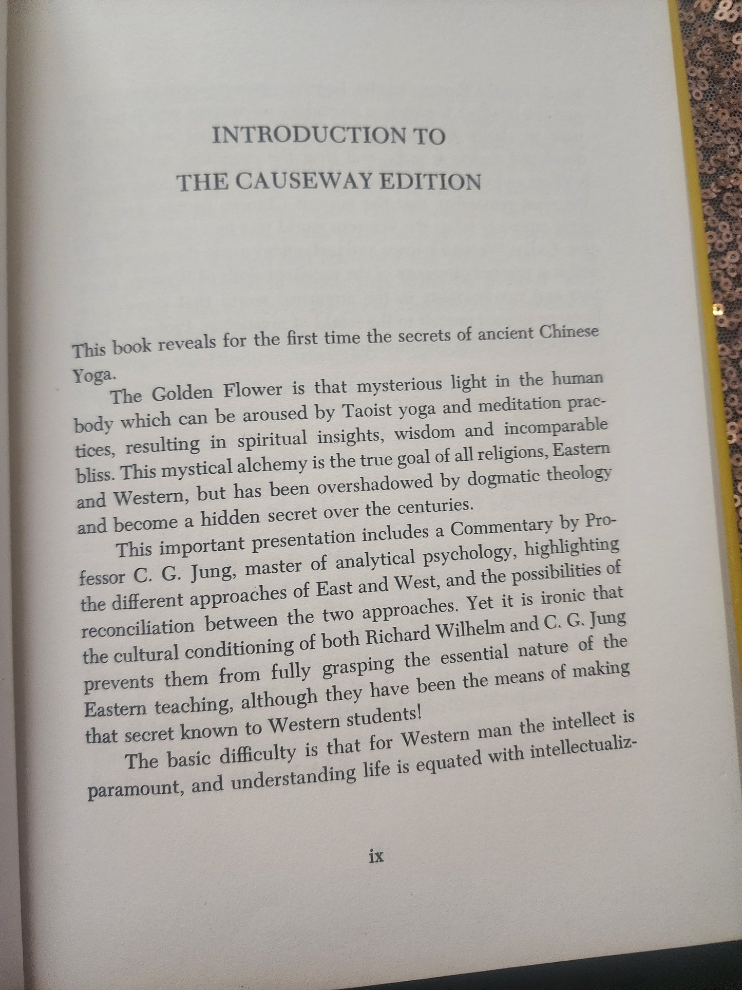 THE SECRET OF THE GOLDEN FLOWER: A CHINESE BOOK OF LIFE By Tung-pin Lu & Richard