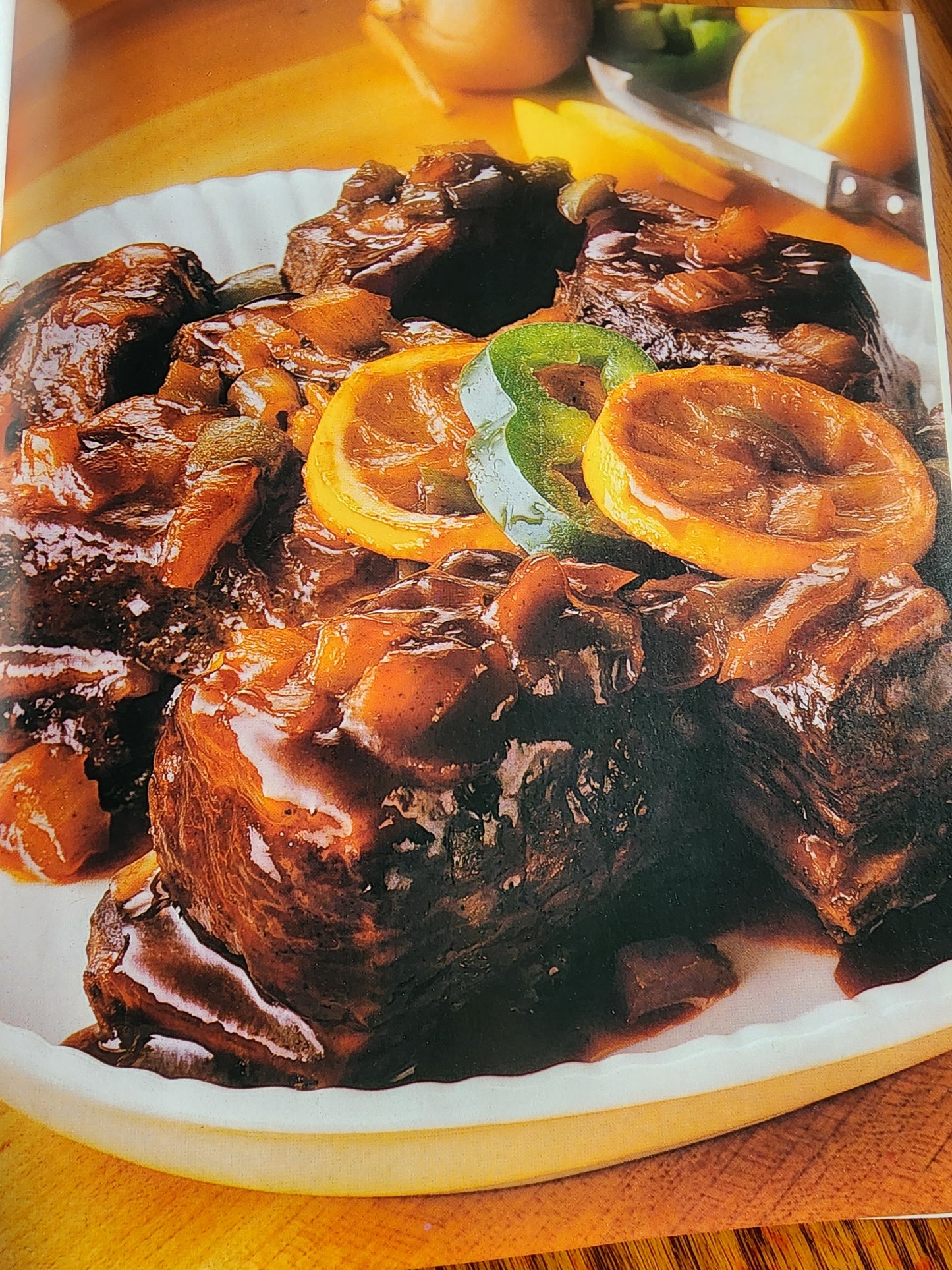Crisco Cooking Vintage Hardcover Cookbook 350 Easy-To-Follow Recipes - 1982
