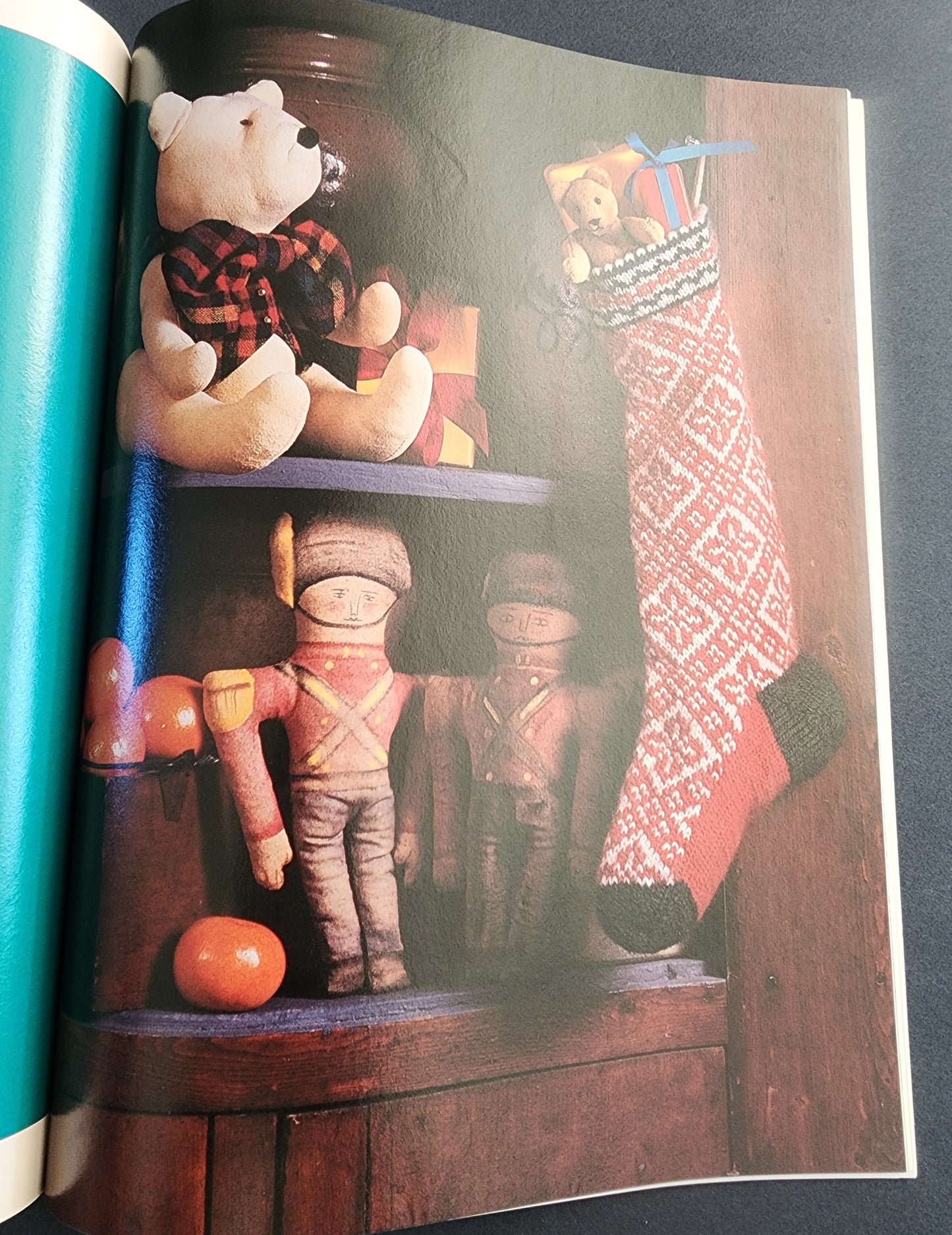 Vtg Better Home and Gardens Magazine 1989 Country Crafts Christmas Edition Santa's BEST