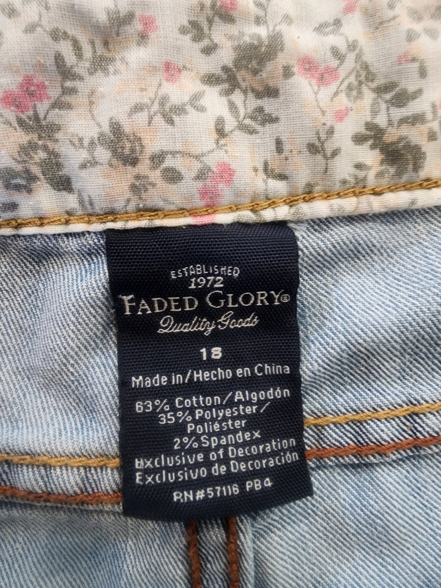 Faded Glory Capri Jeans. Cuffed. Size 18.