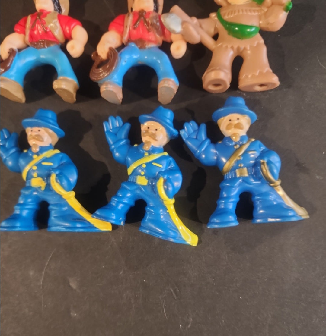 Lincoln Logs Frontiersman,, Cowgirl, 3 Soldier Blue Men, 2 Cowboys   2” Lot of 7