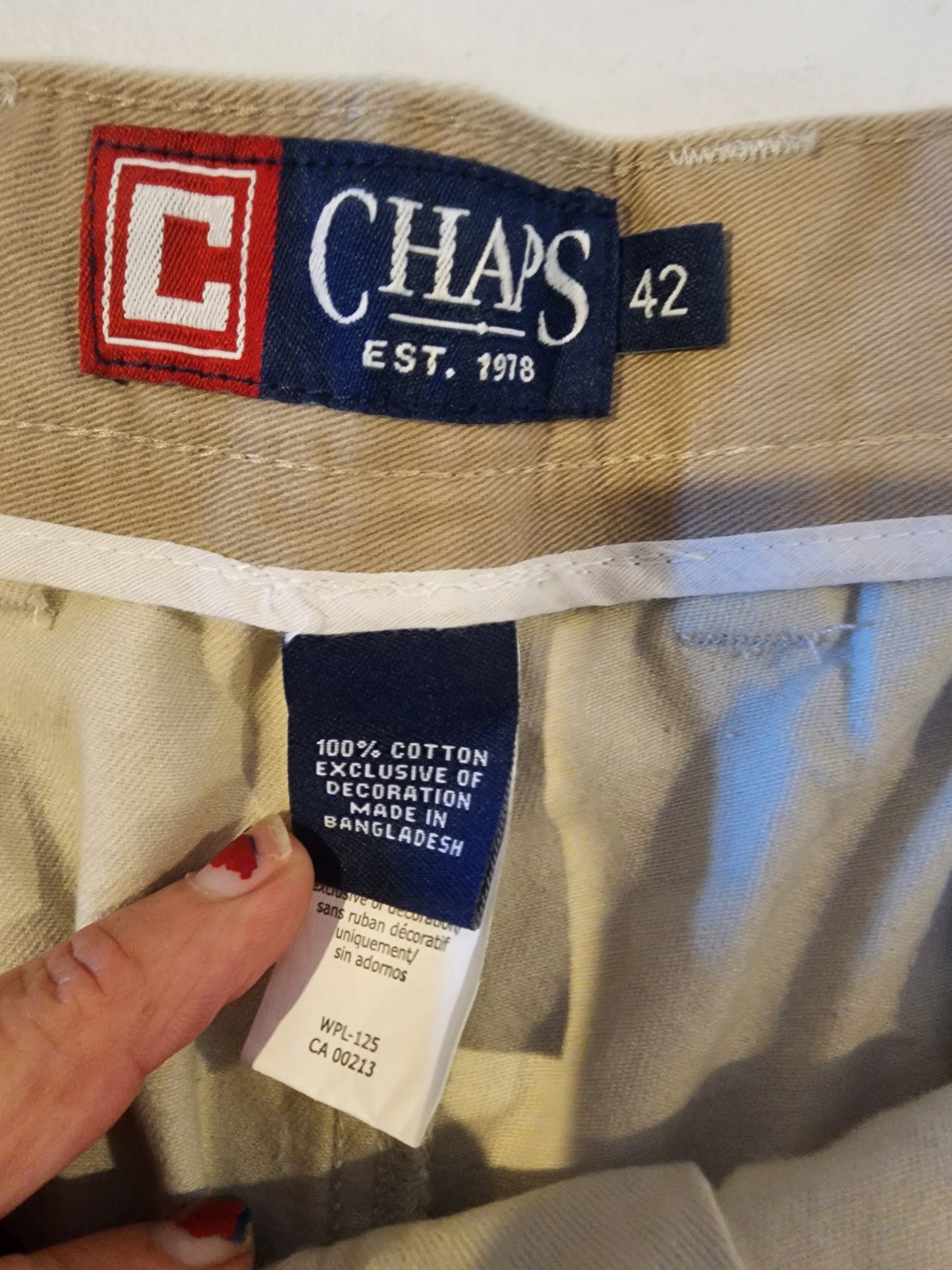 Chaps Men's Size 42 Khaki 100% Cotton Chino Shorts