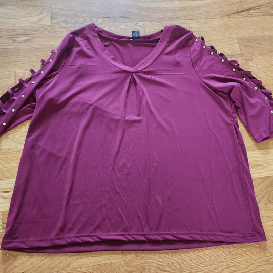 Robert Louis 2x wine Blouse with ladder sleeves and embelleshments