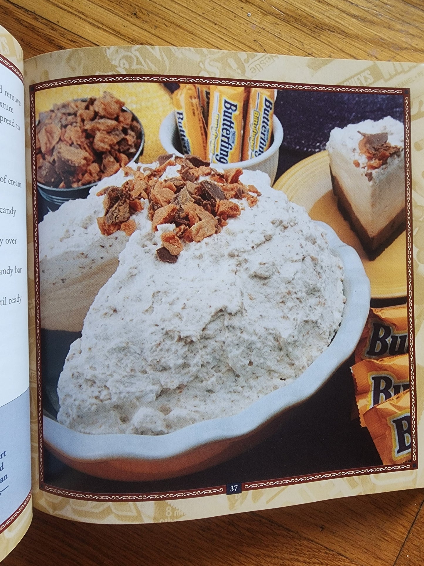 The Candy Bar Cookbook. Baking with America's Favorite Candy over 60 Receipes