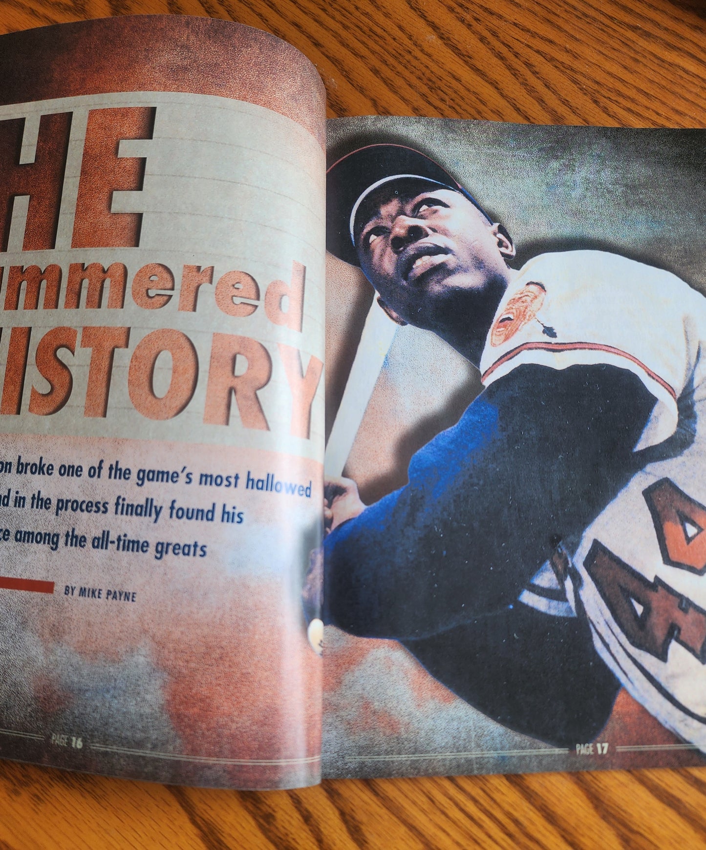 Beckett Vintage Collector Magazine – February 2016 Issue
Features National Baseball Hall of Fame legend Hank Aaron