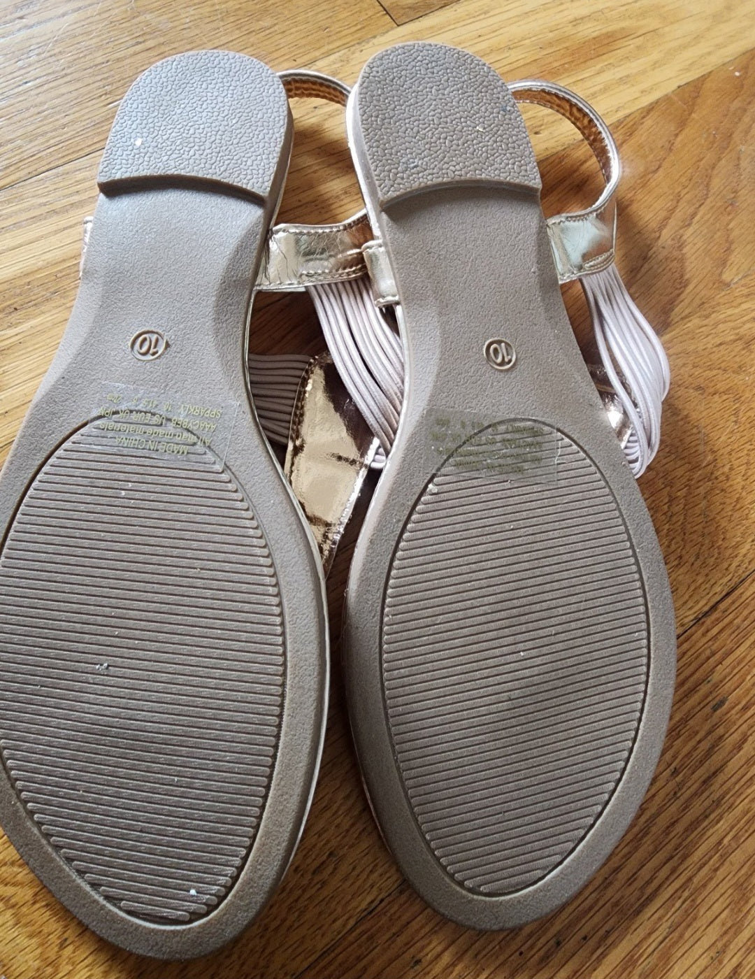 Glamorous Rose Gold Glitter Thong Sandals fits size 9.5