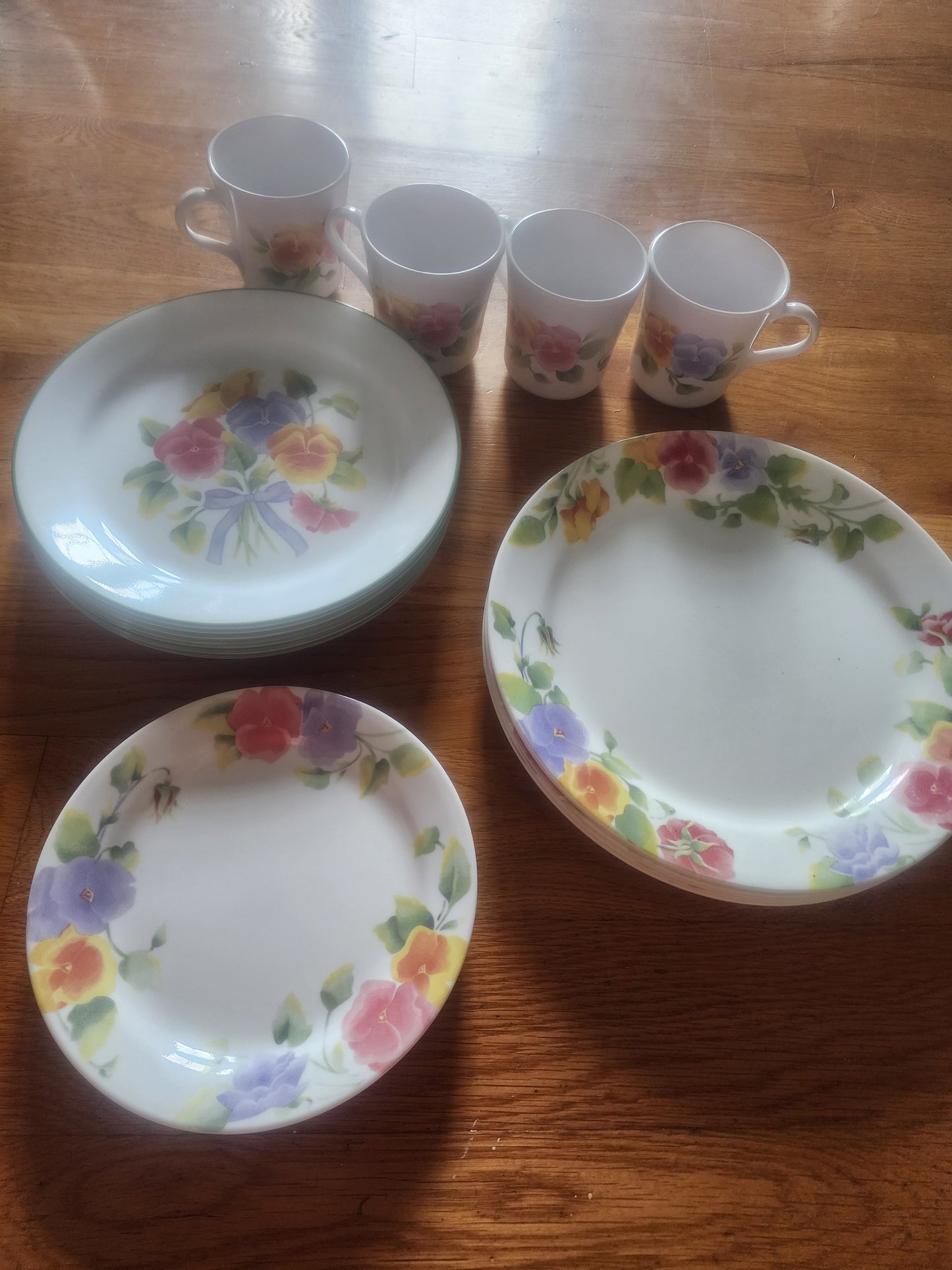 Corelle Summer Blush dinnerware collection, known for  distinctive pansy 24 PC set