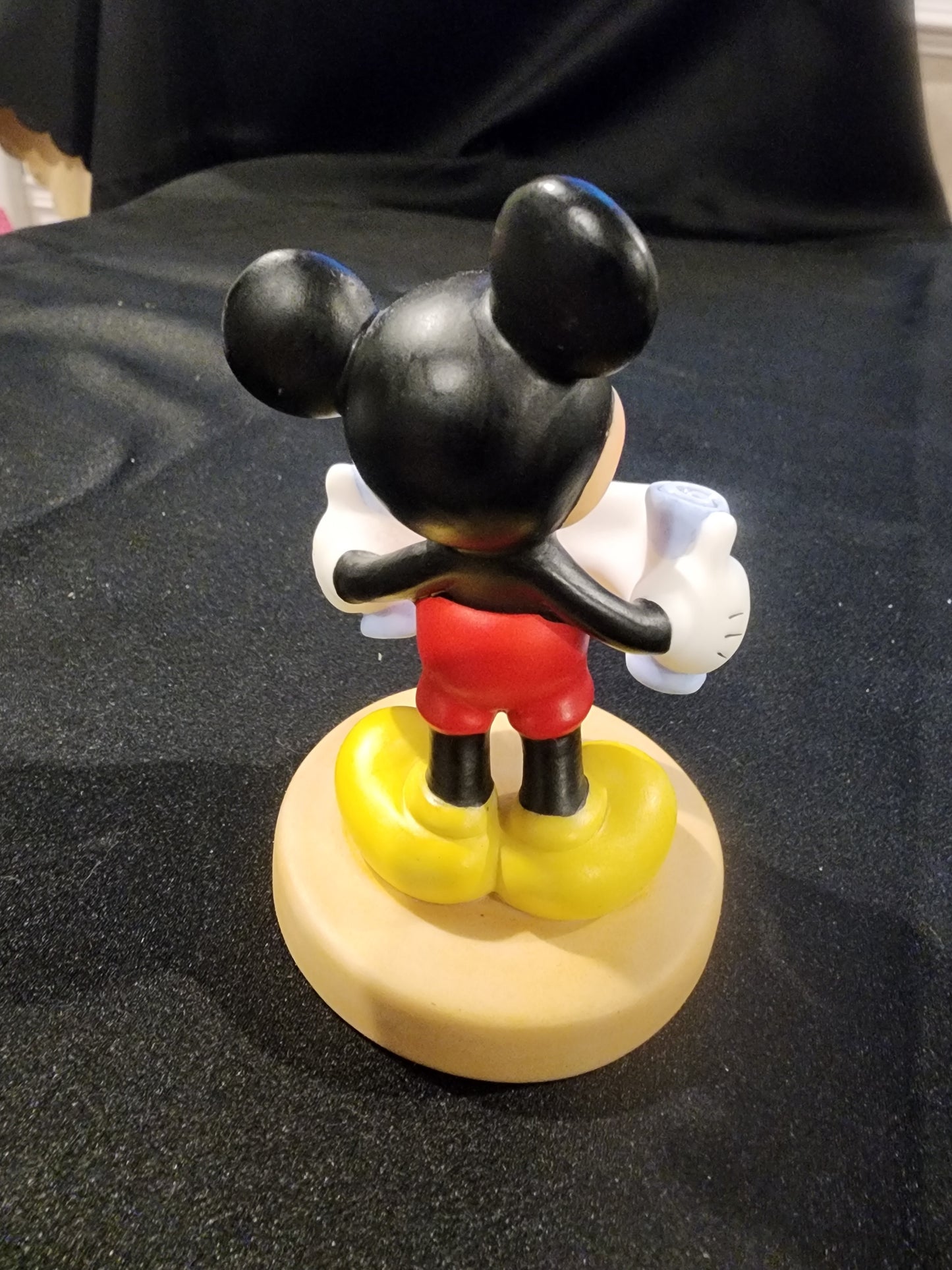 WALT DISNEY WORLD 2005 MICKEY MOUSE BISQUE FIGURINE WHERE THE PARTY NEVER ENDS!