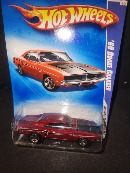 HOT WHEELS 2009 MUSCLE MANIA '69 DODGE CHARGER