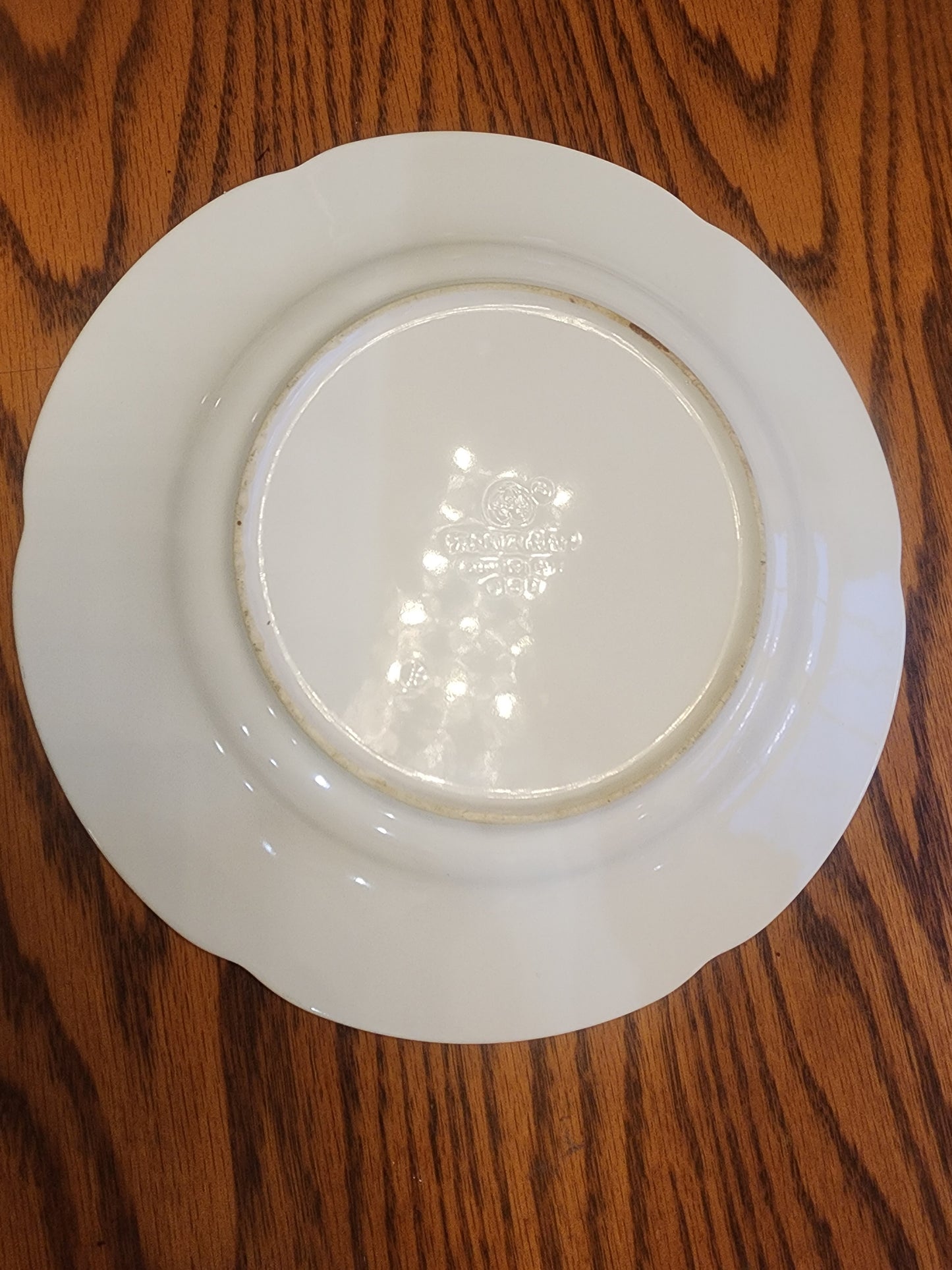 Vintage Pfaltzgraff Heritage White Dinner Plate 10" Stoneware USA Scalloped