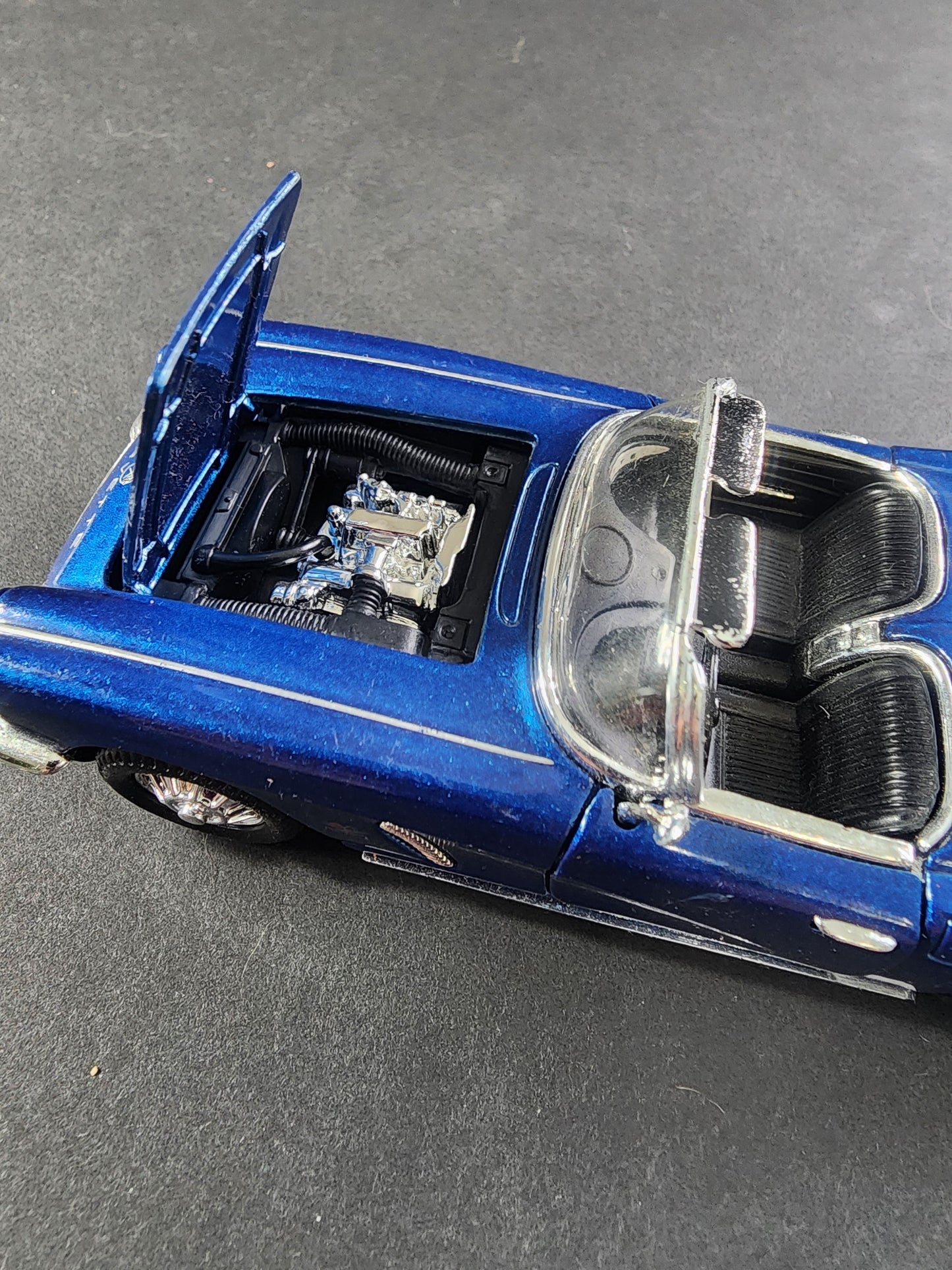 CHEVROLET CORVETTE 1962 CONVERTIBLE BLUE SS5750 1:32 Scale model car, friction action