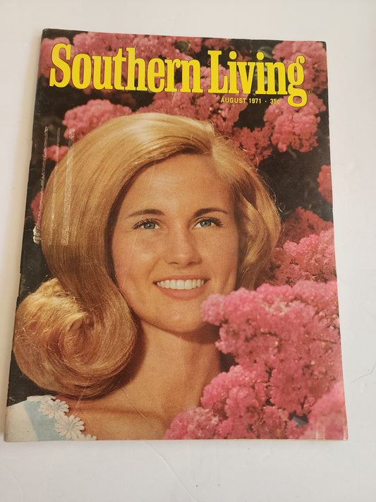 Vintage Southern Living August 1971  70s ads Kentucky Lakes Crepe Myrtle on cover