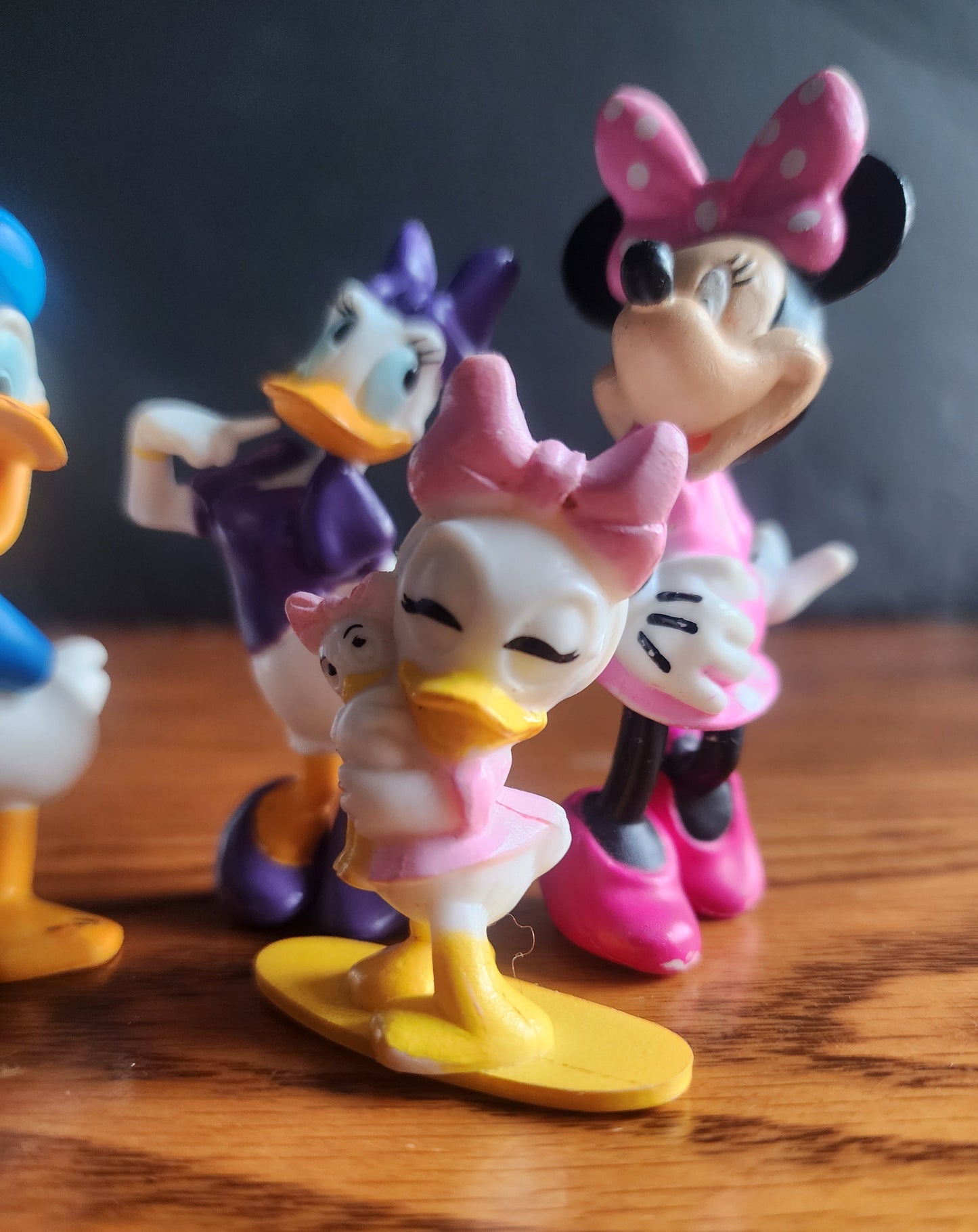 Disney pvc lot Donald Duck. Daisy, Minnie & Webby