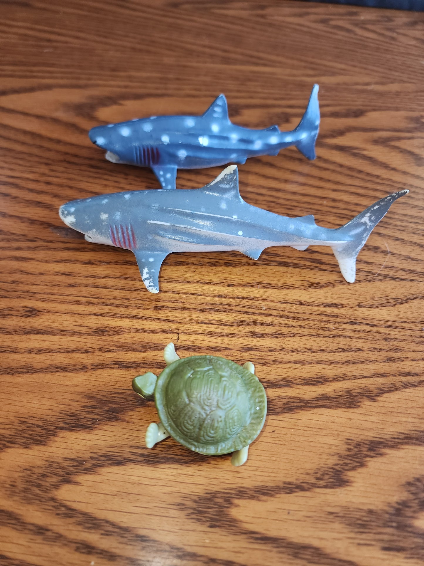 Sharks, turtle, Alligators Octopus,  seal barh toys pretend play lot of 7