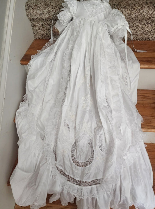Vintage Heirloom Baby Christening Gown - Intricate Lace & Embroidery (3–6 Months)