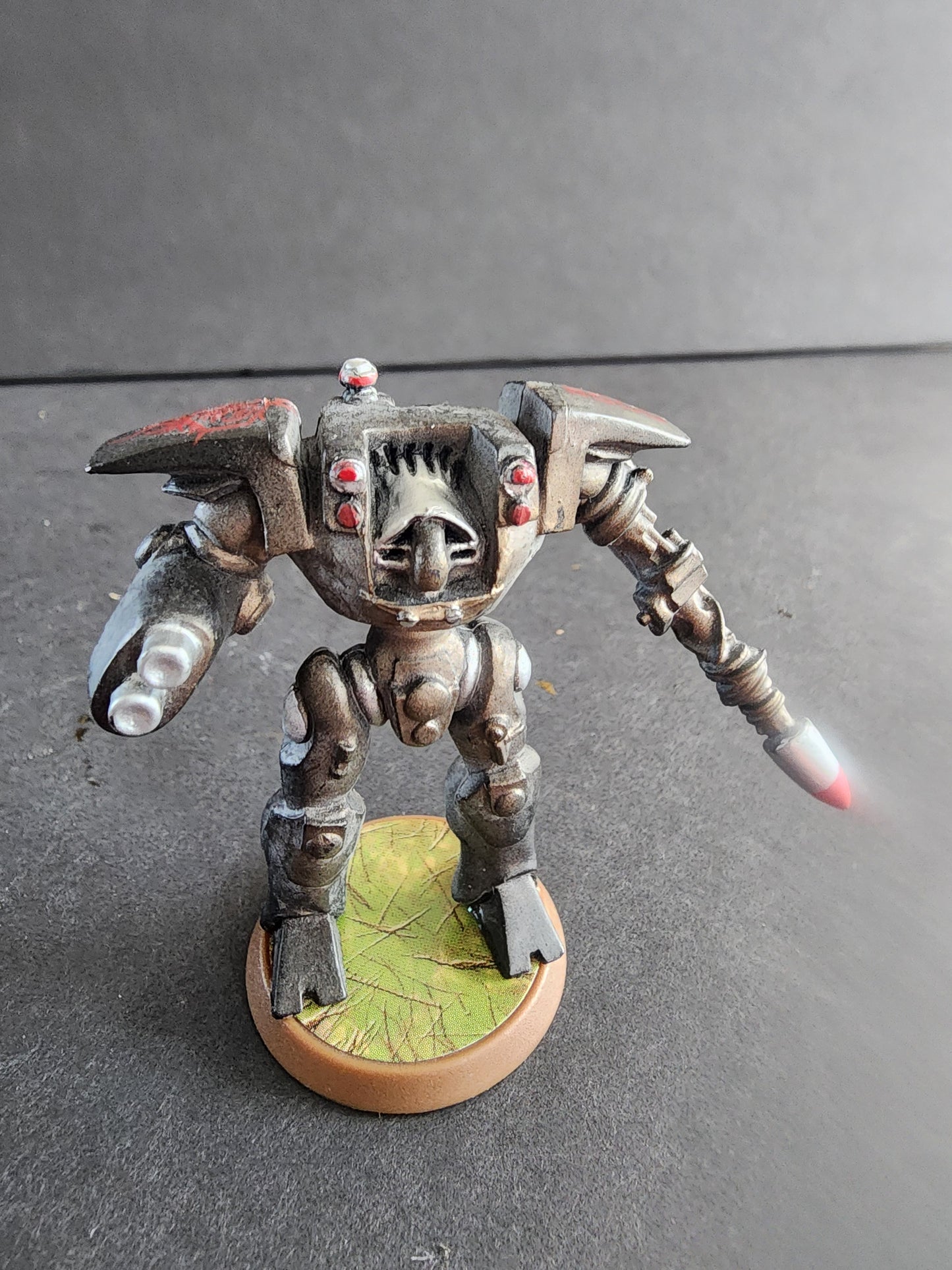 Heroscape Deathwalker 8000 Figure aprox. 2" tall