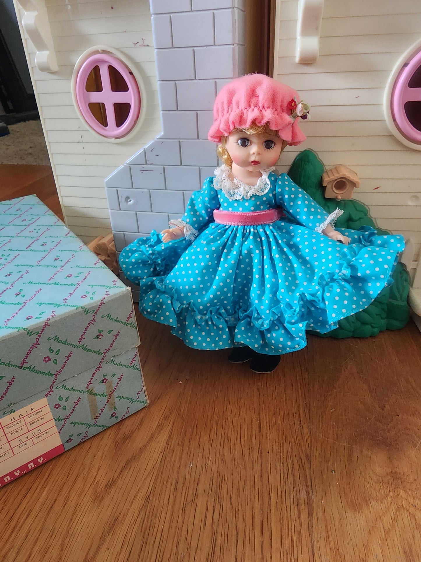 Vintage Madame Alexander 8" doll "Miss Muffet" with original al box #752