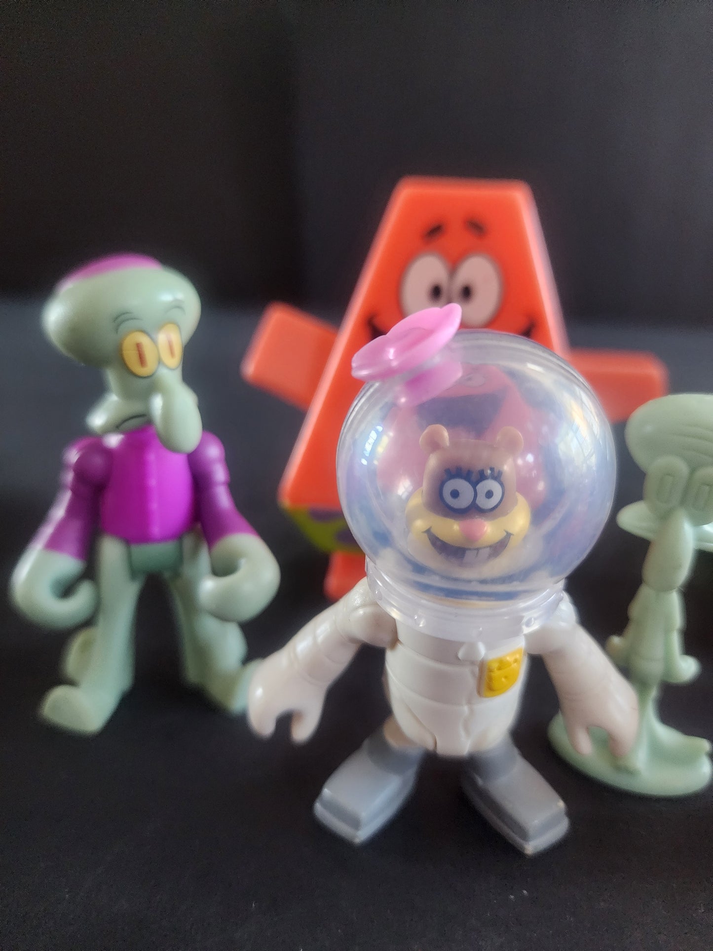 Lot of 10 variety of Sponge Bob Square Pants Toys, Patrick, Gary, Sandy Squidward.