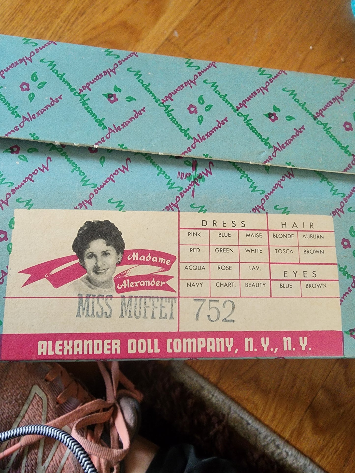 Vintage Madame Alexander 8" doll "Miss Muffet" with original al box #752