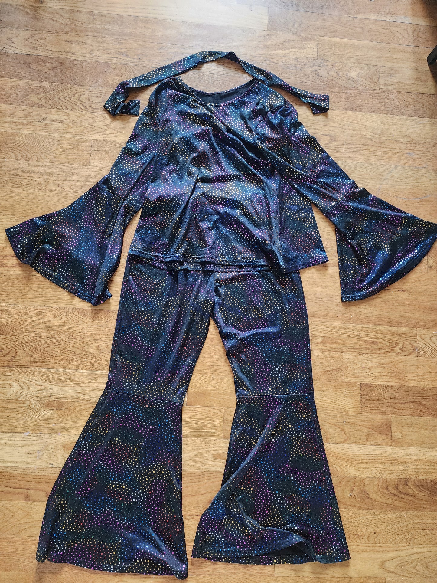 Groovy 70s Disco Outfit for Women L - Shimmering Bell Bottoms & Top w/ Neck Tie Adult Large
