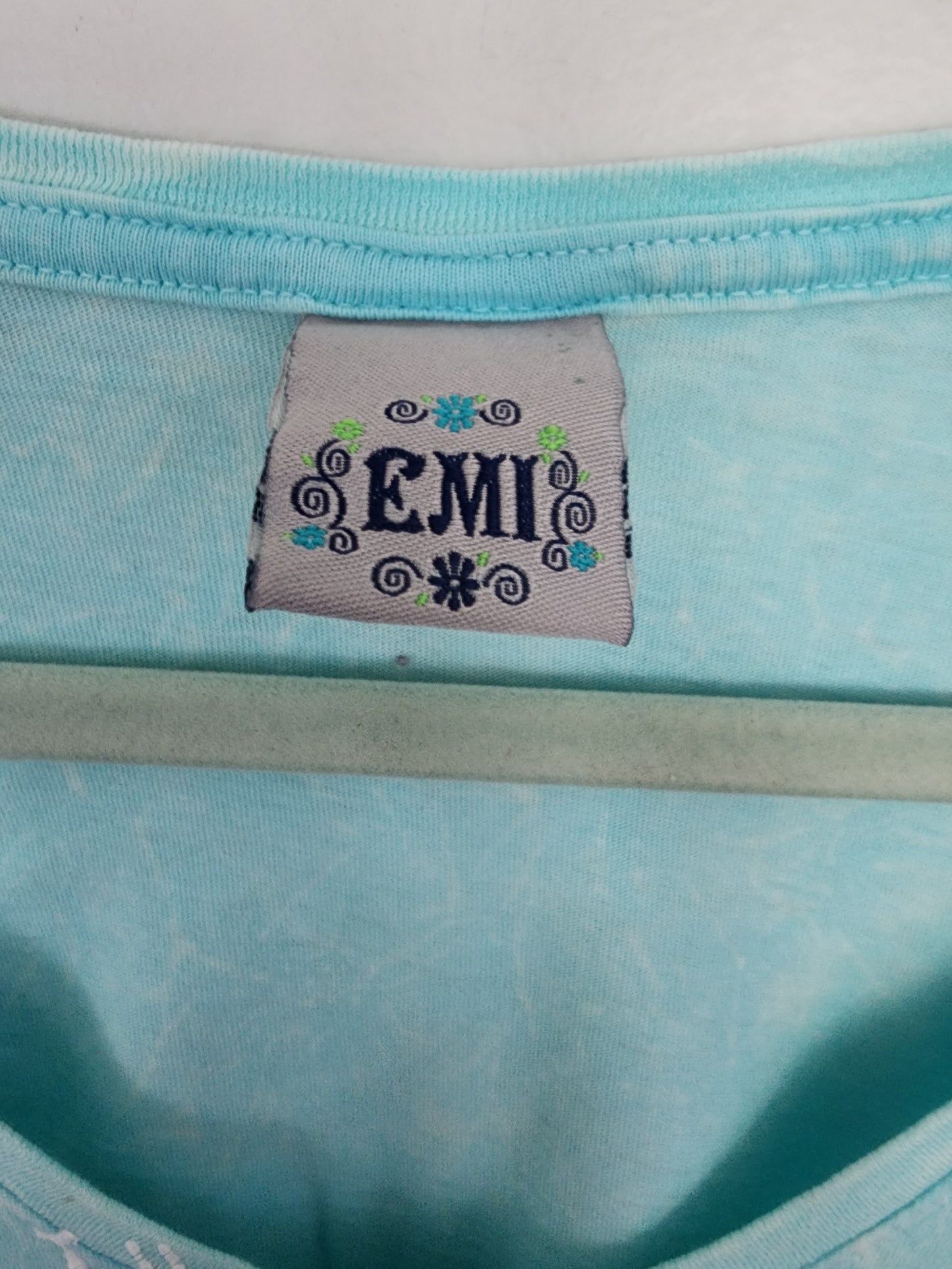 Women's Grand Canyon Print Cotton Enjoy the Good Life Shirt Sz M light blue in good condition 
Measurements laying flat 
Pit to pit  15"
Top to bottom  26"
Sku seagrn4