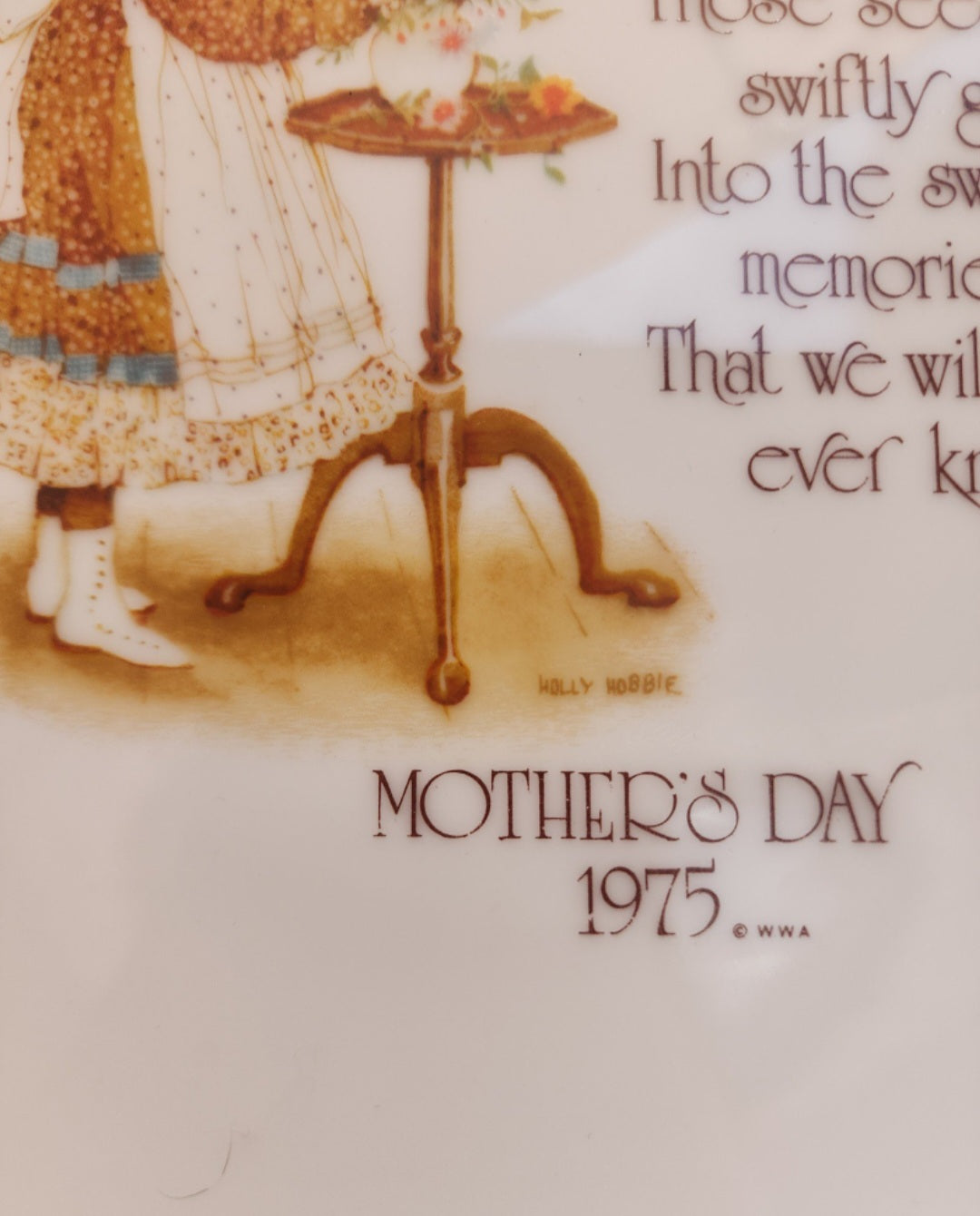 Holly Hobbie Mother's Day Porcelain Plate 1975 Commemorative  Edition